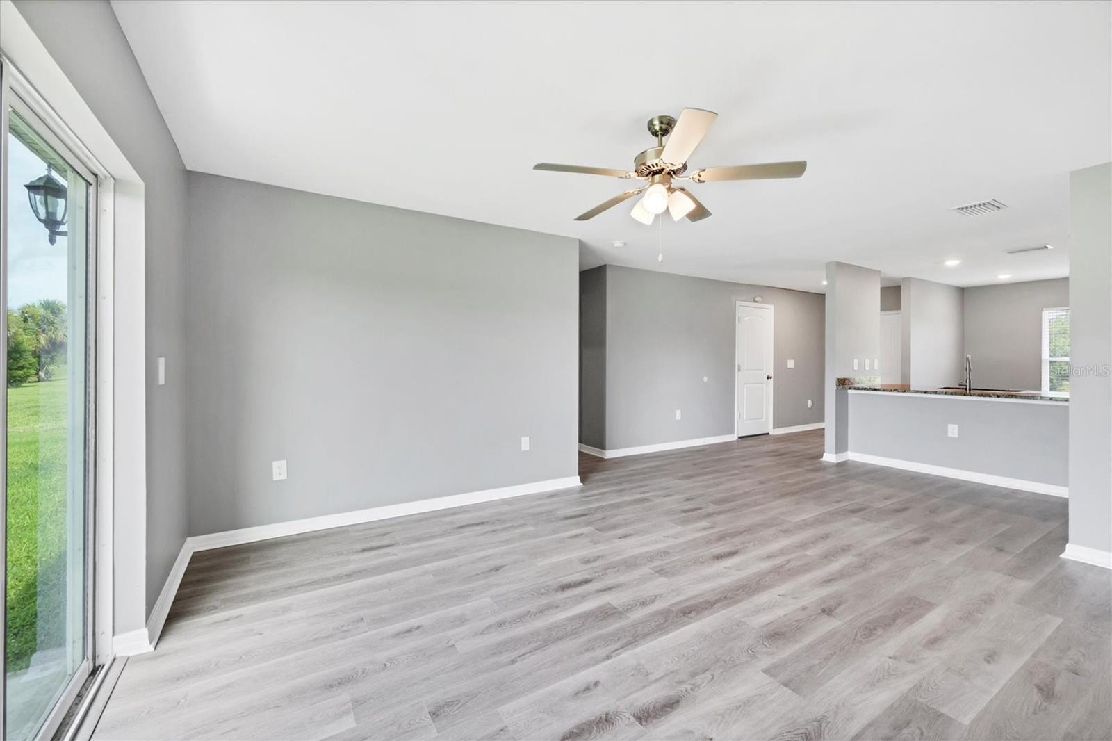Image 11 of 36 For 8429 Malcolm Avenue