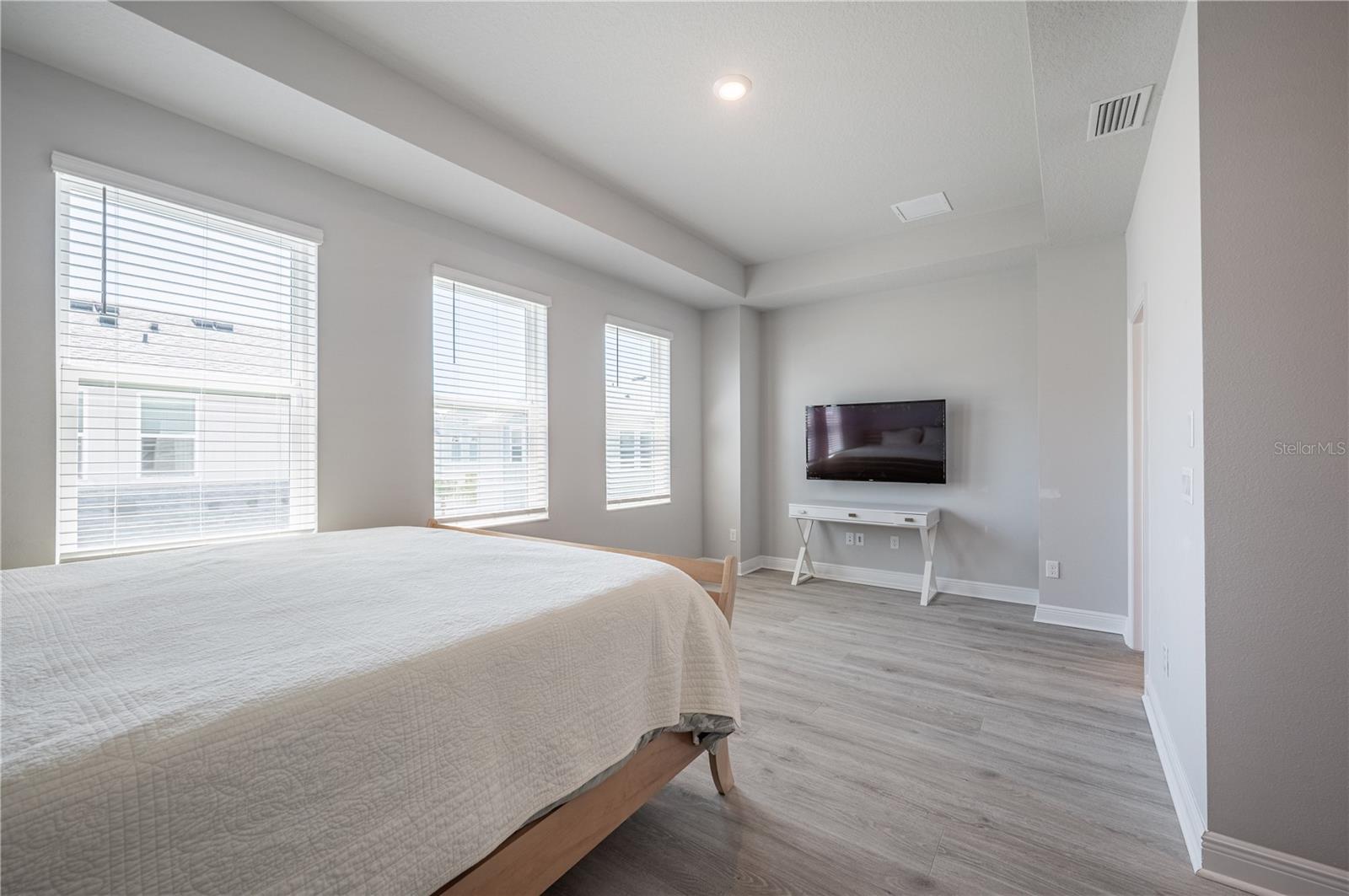 Image 19 of 31 For 2400 Ezzell Court