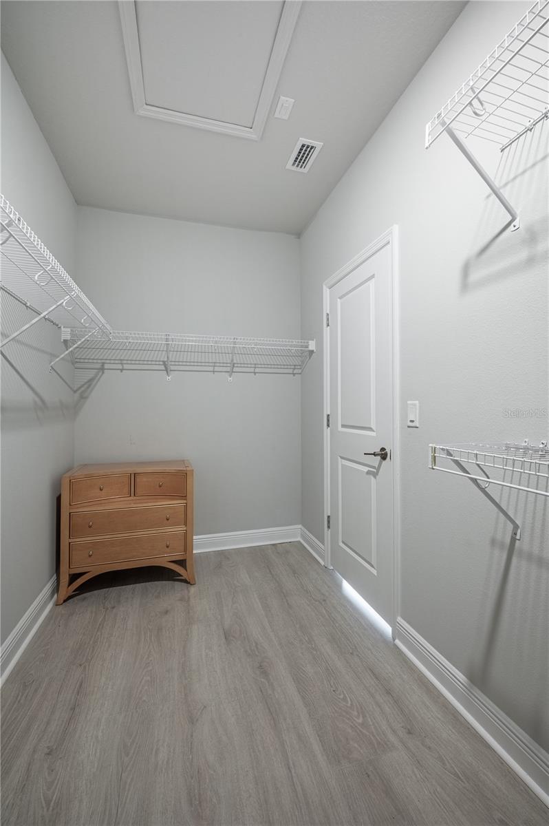 Image 22 of 31 For 2400 Ezzell Court
