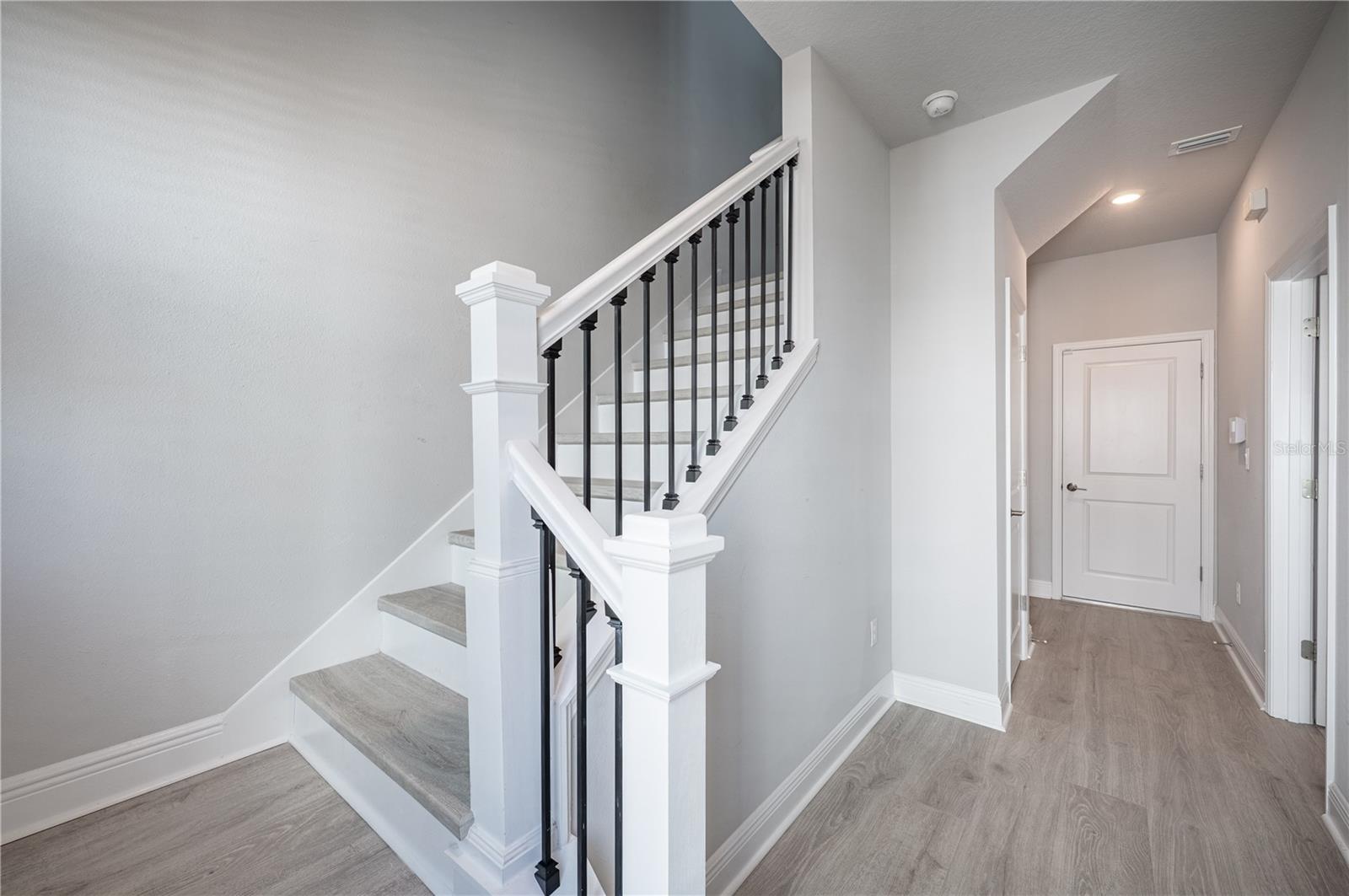 Image 6 of 31 For 2400 Ezzell Court