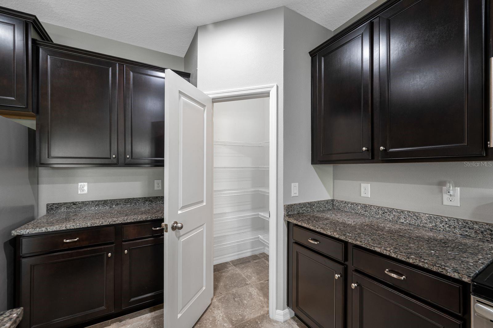 Image 24 of 61 For 6550 Devesta Loop