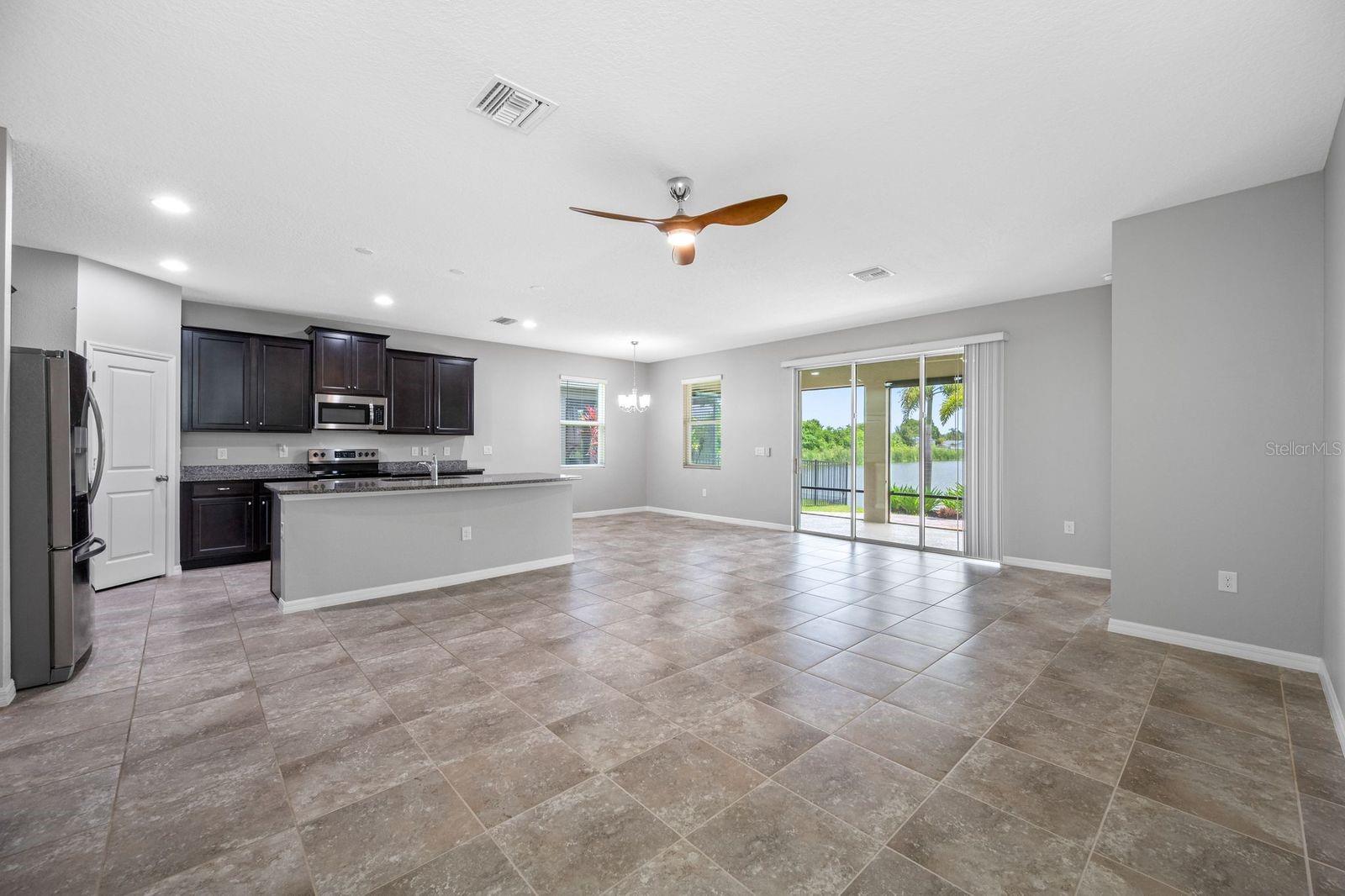 Image 4 of 61 For 6550 Devesta Loop