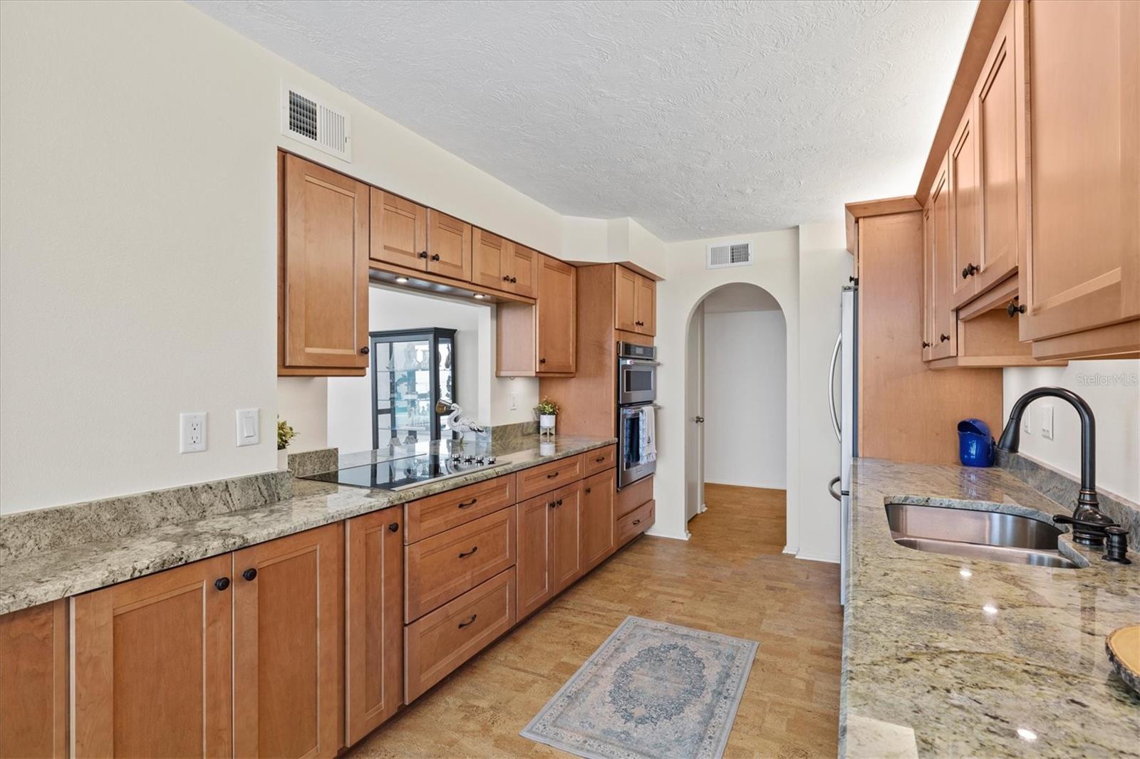 Image 8 of 99 For 2425 Gulf Of Mexico Drive 10f