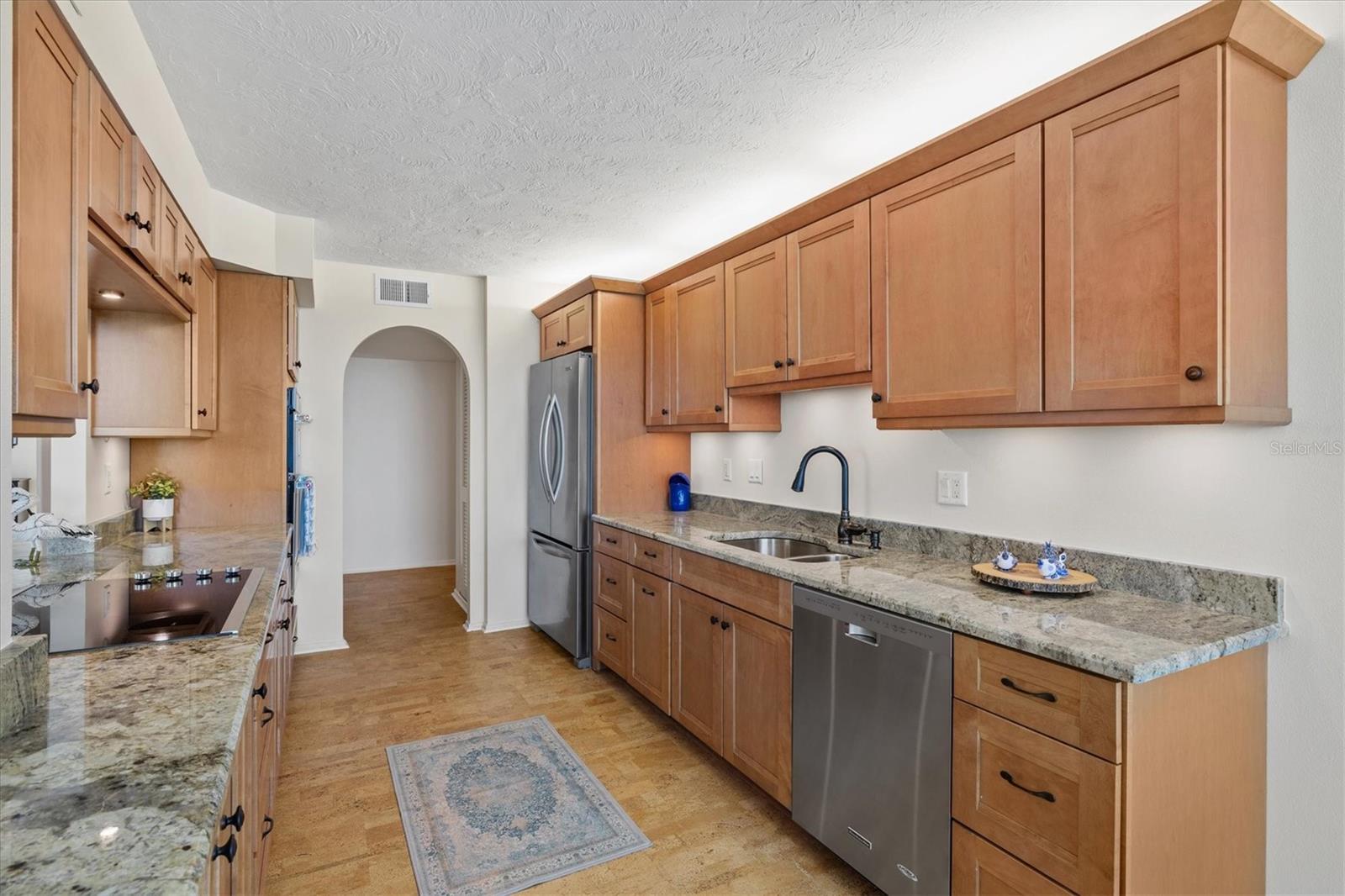 Image 9 of 99 For 2425 Gulf Of Mexico Drive 10f