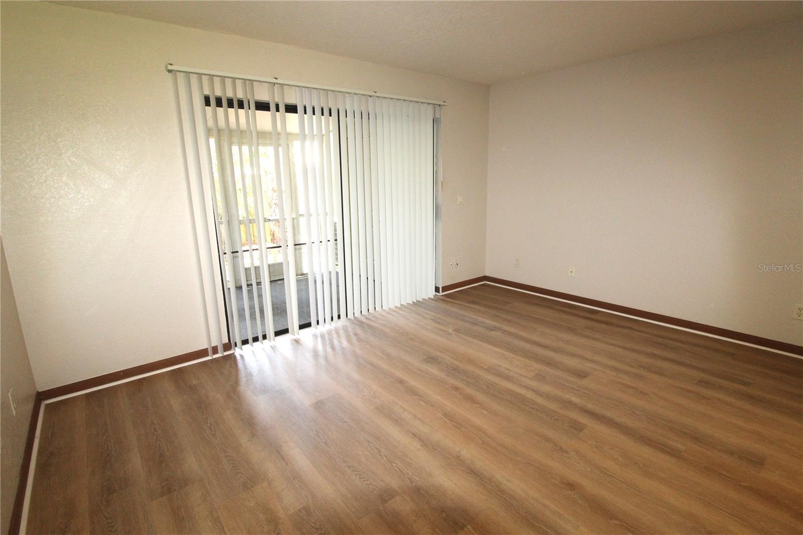 Image 10 of 26 For 4917 25th Street W 102