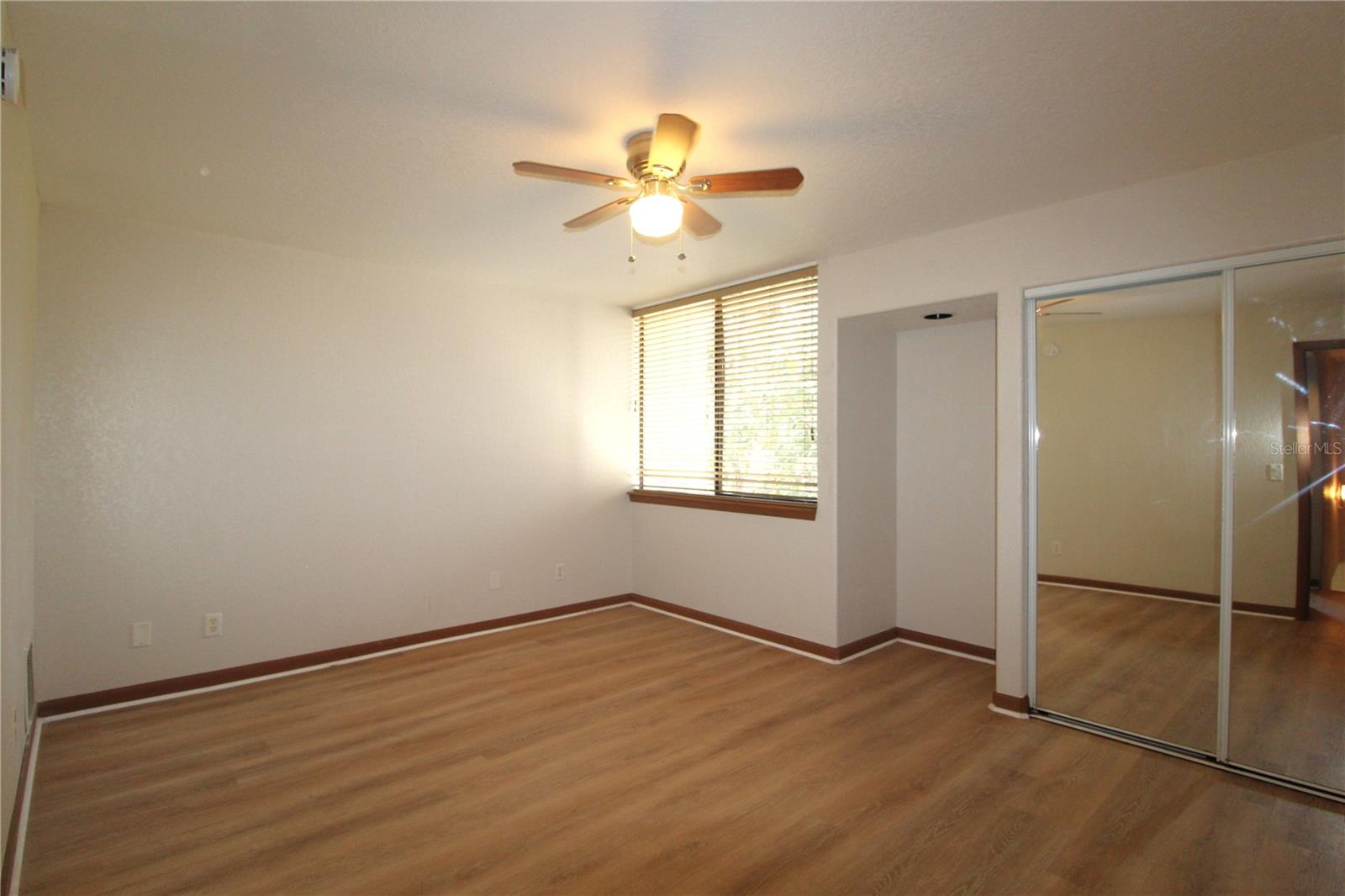 Image 11 of 26 For 4917 25th Street W 102