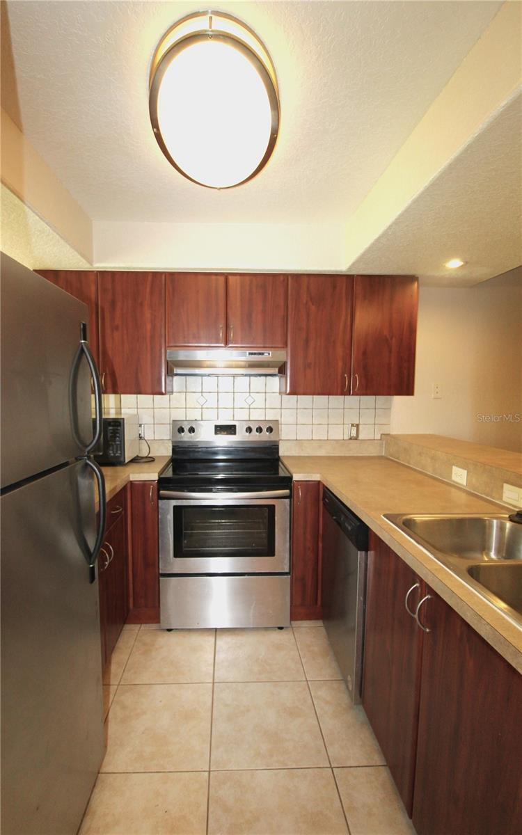 Image 2 of 26 For 4917 25th Street W 102