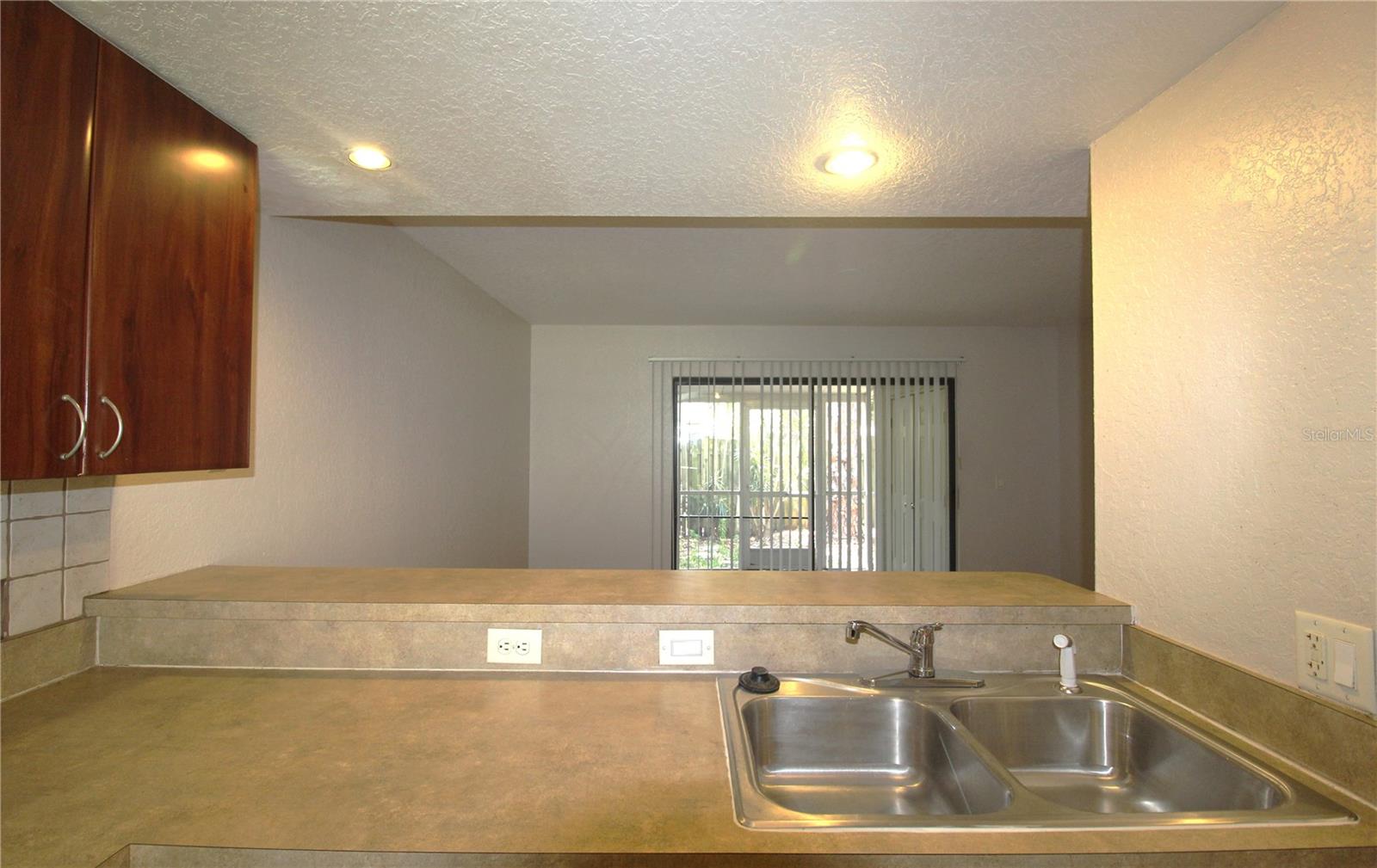 Image 4 of 26 For 4917 25th Street W 102