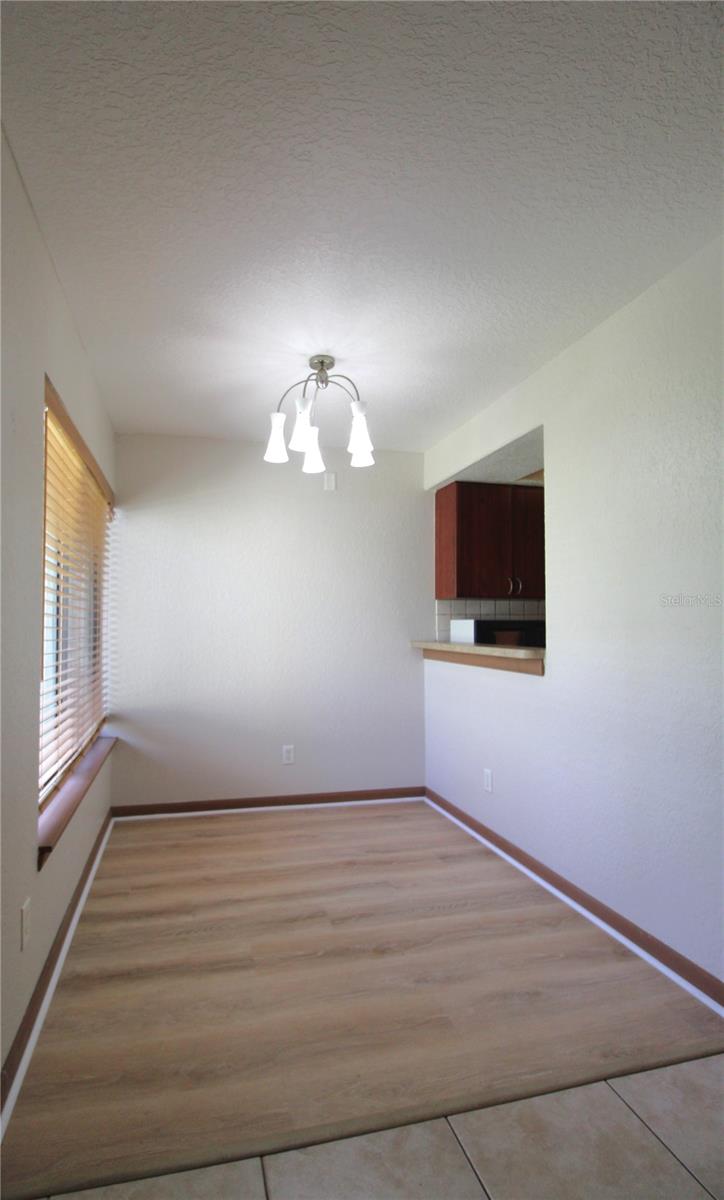 Image 6 of 26 For 4917 25th Street W 102