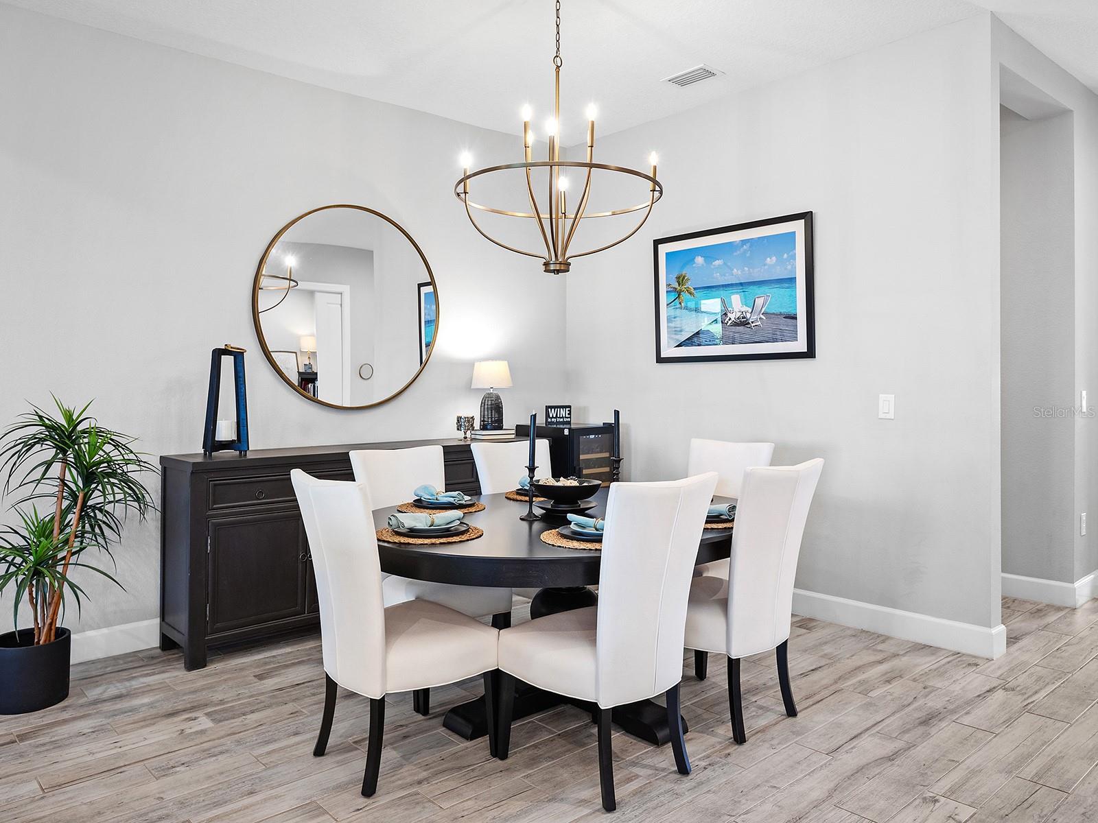 Image 18 of 84 For 4704 Sarca Court