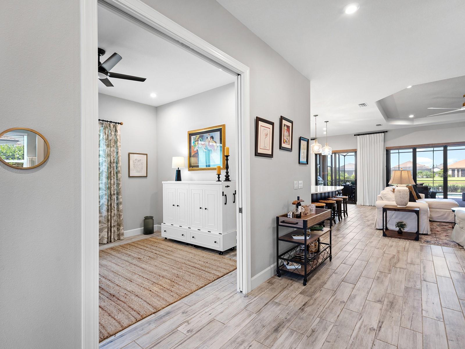 Image 28 of 84 For 4704 Sarca Court