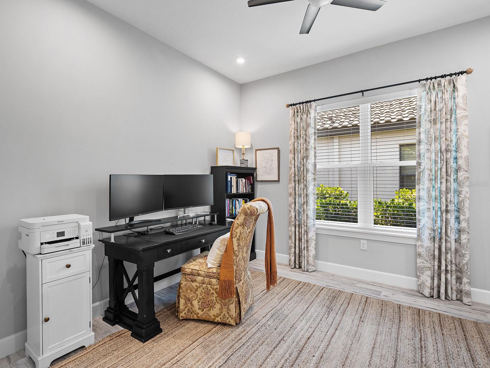 Image 30 of 84 For 4704 Sarca Court