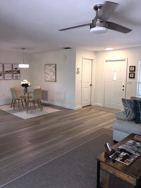 Image 6 of 45 For 230 Laurel Hollow Drive 16