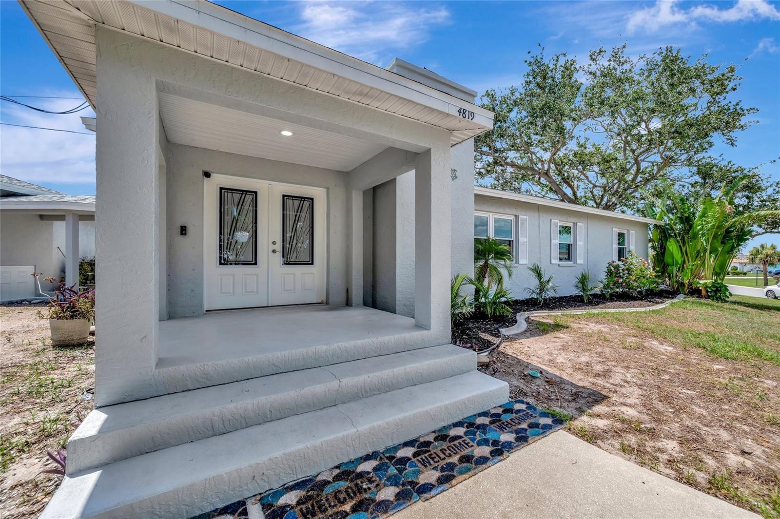 Image 10 of 46 For 4819 Palmetto Point Drive