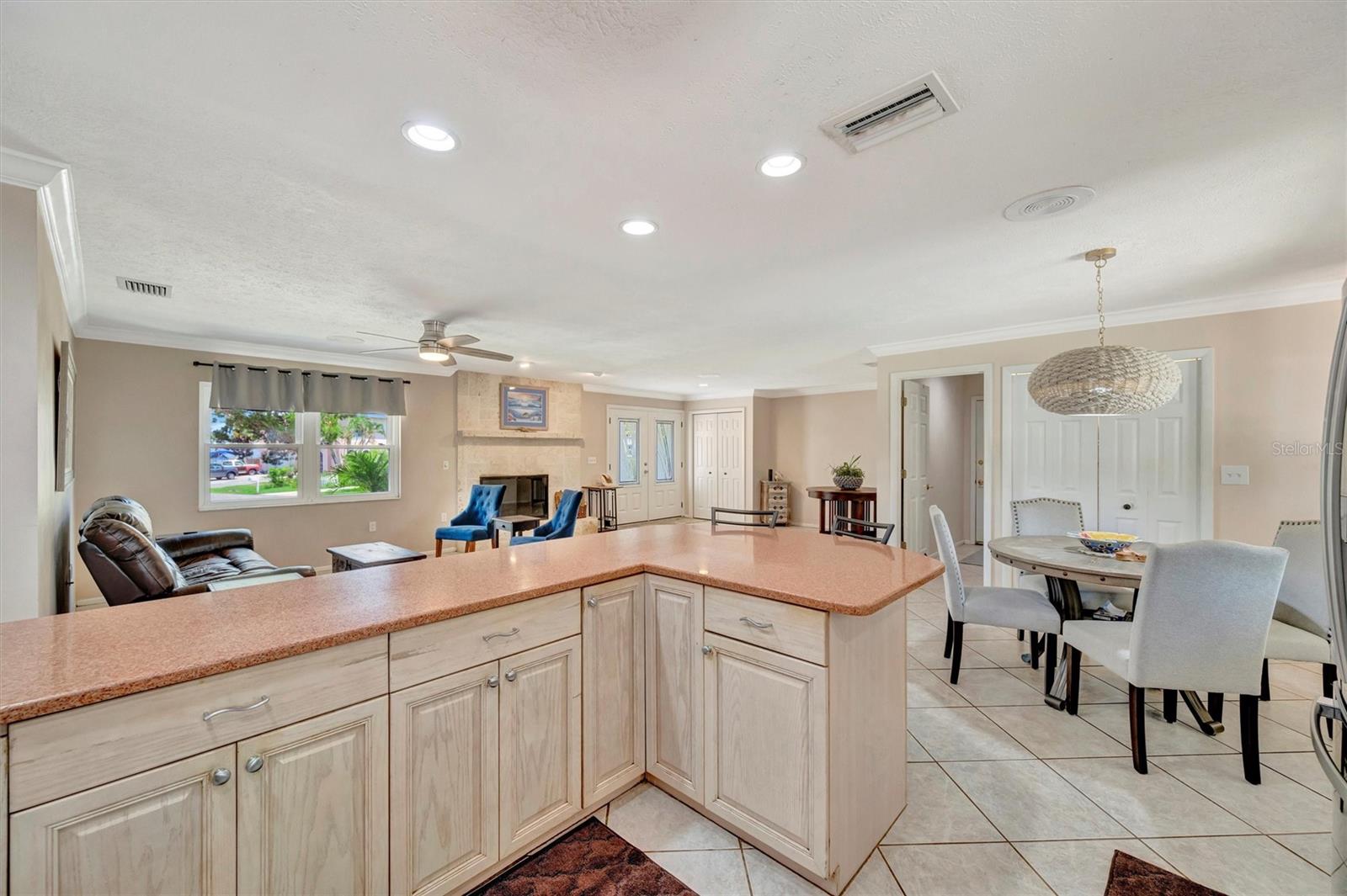 Image 16 of 46 For 4819 Palmetto Point Drive