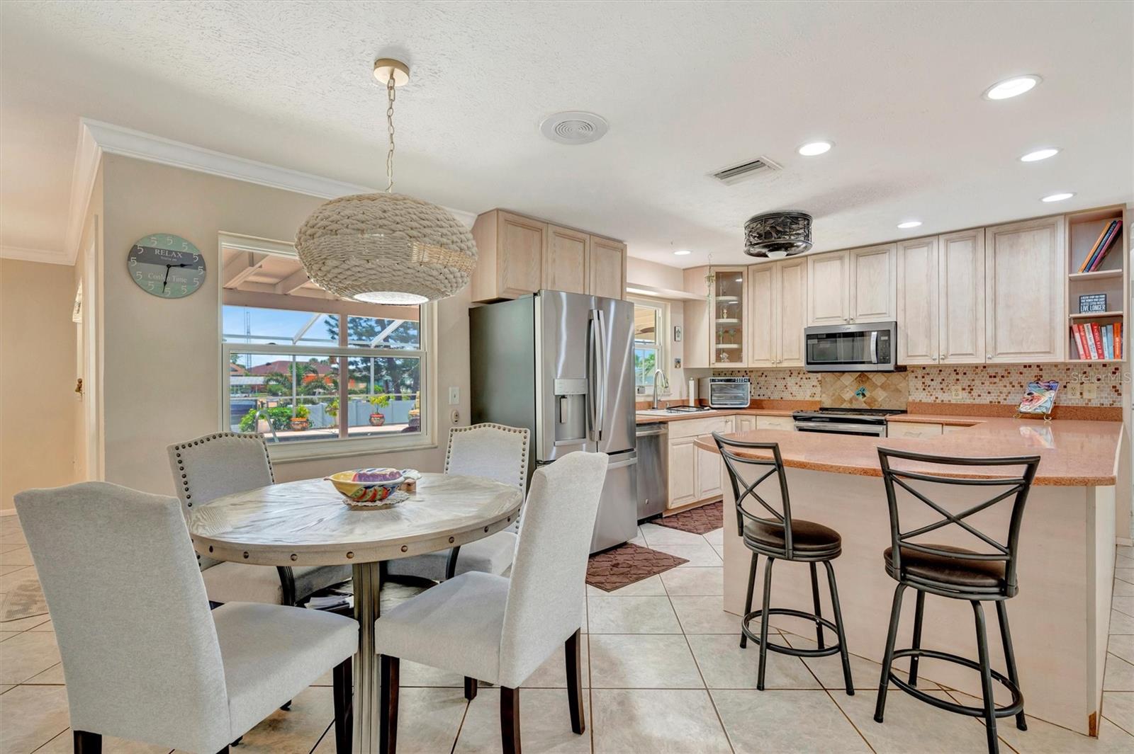 Image 31 of 46 For 4819 Palmetto Point Drive