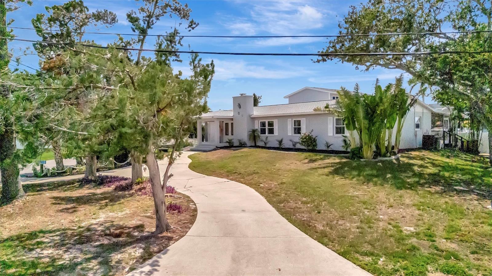 Image 9 of 46 For 4819 Palmetto Point Drive