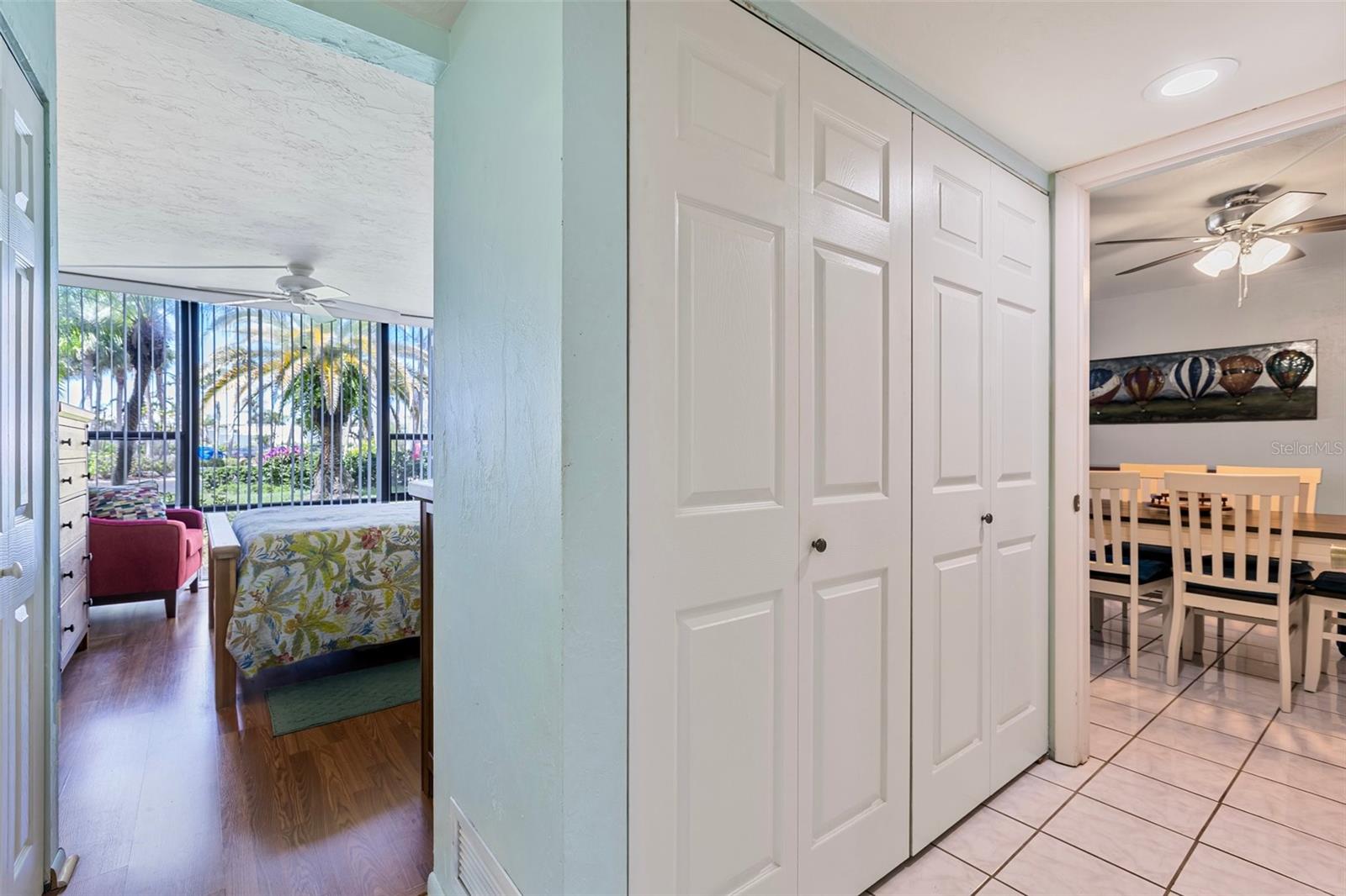 Image 20 of 45 For 618 Bird Bay Drive S 113