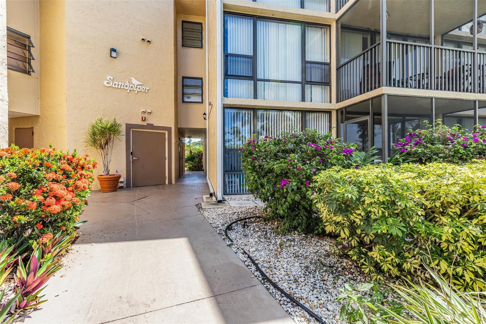 Image 24 of 45 For 618 Bird Bay Drive S 113