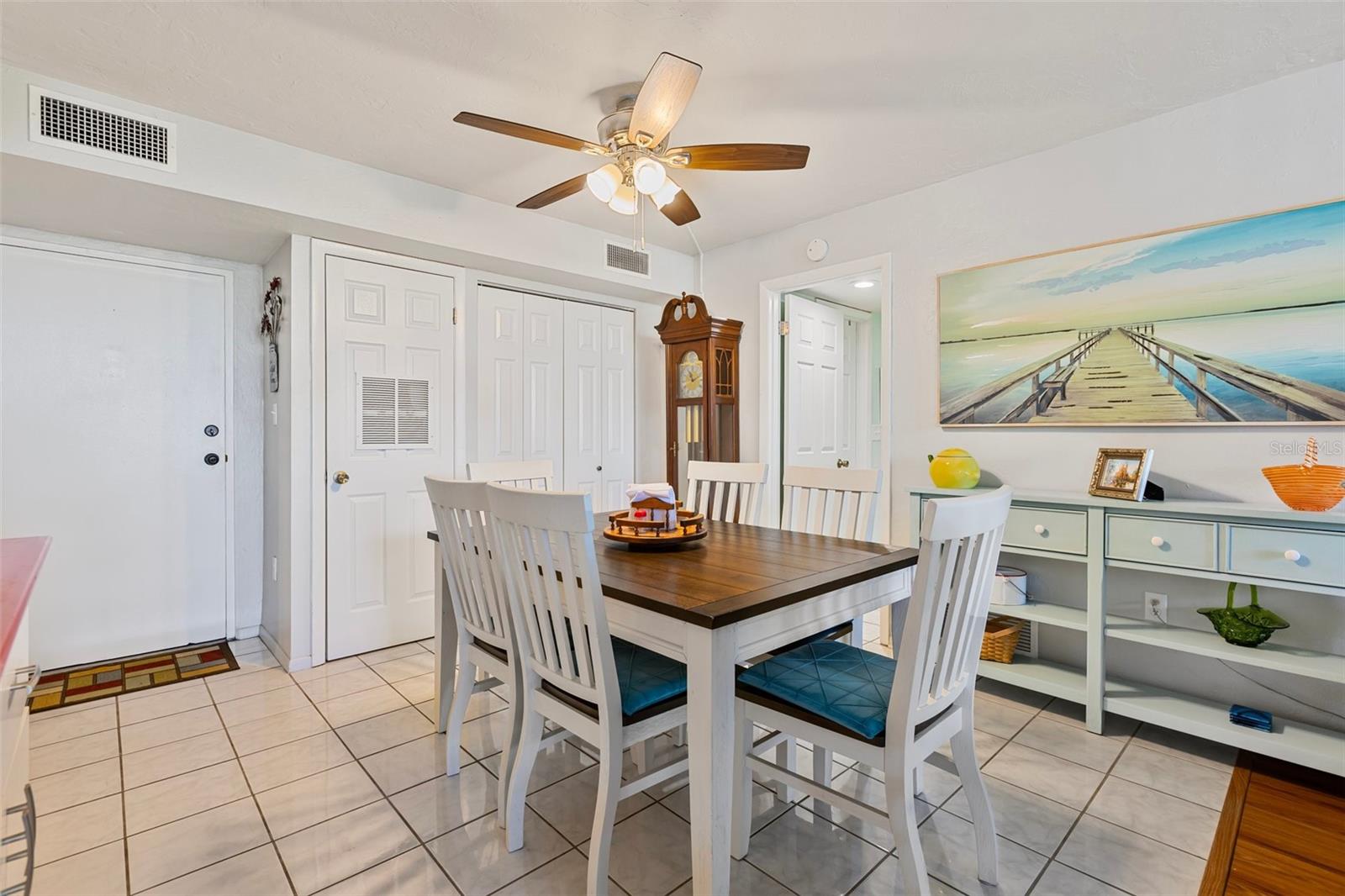 Image 4 of 45 For 618 Bird Bay Drive S 113
