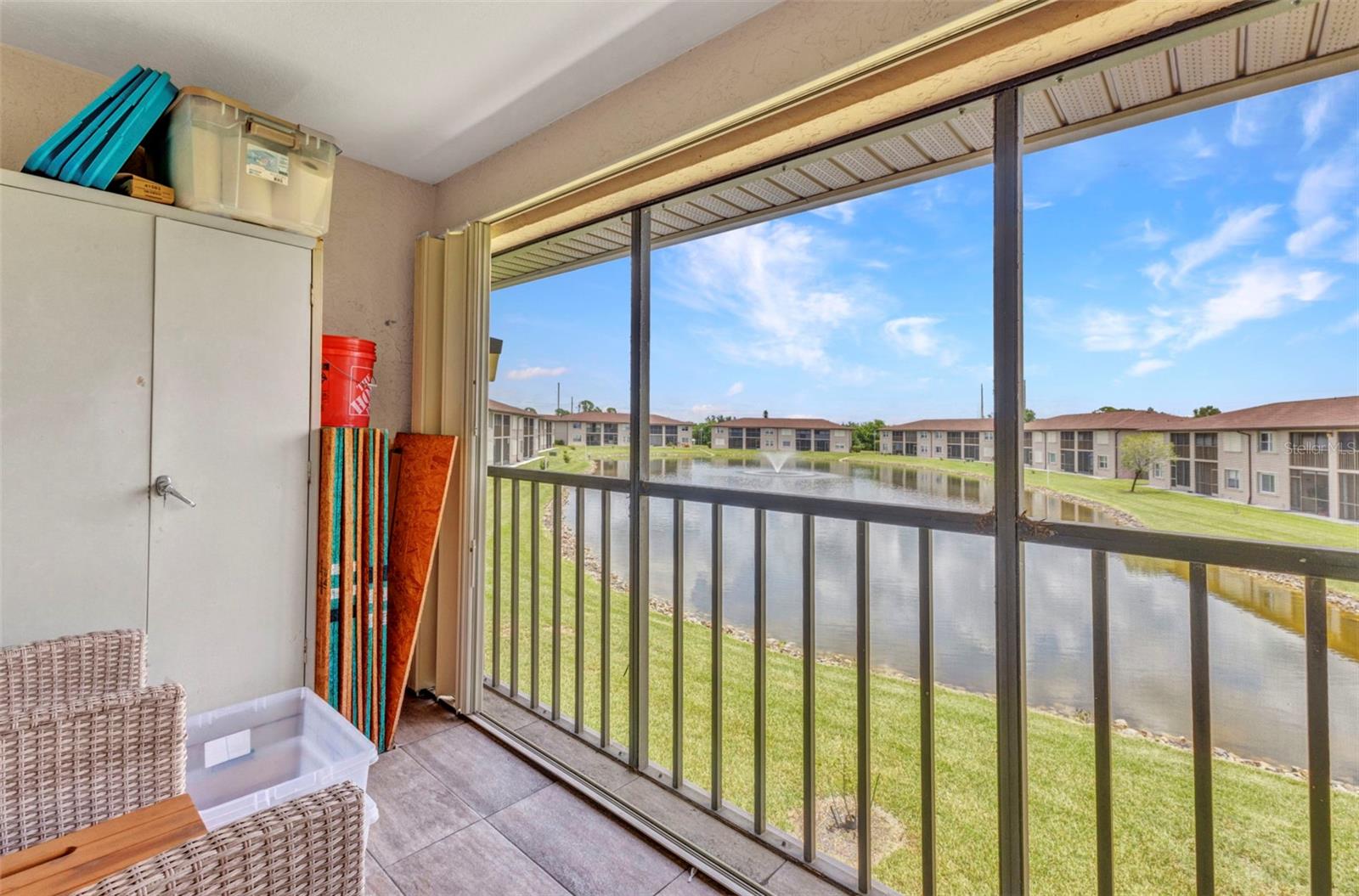 Image 17 of 49 For 25100 Sandhill Boulevard V202