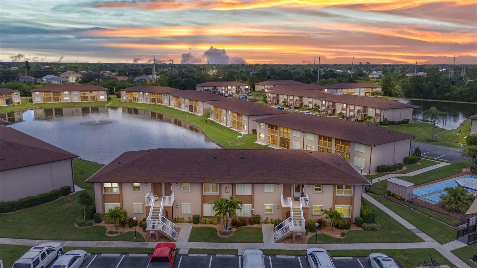 Image 33 of 49 For 25100 Sandhill Boulevard V202