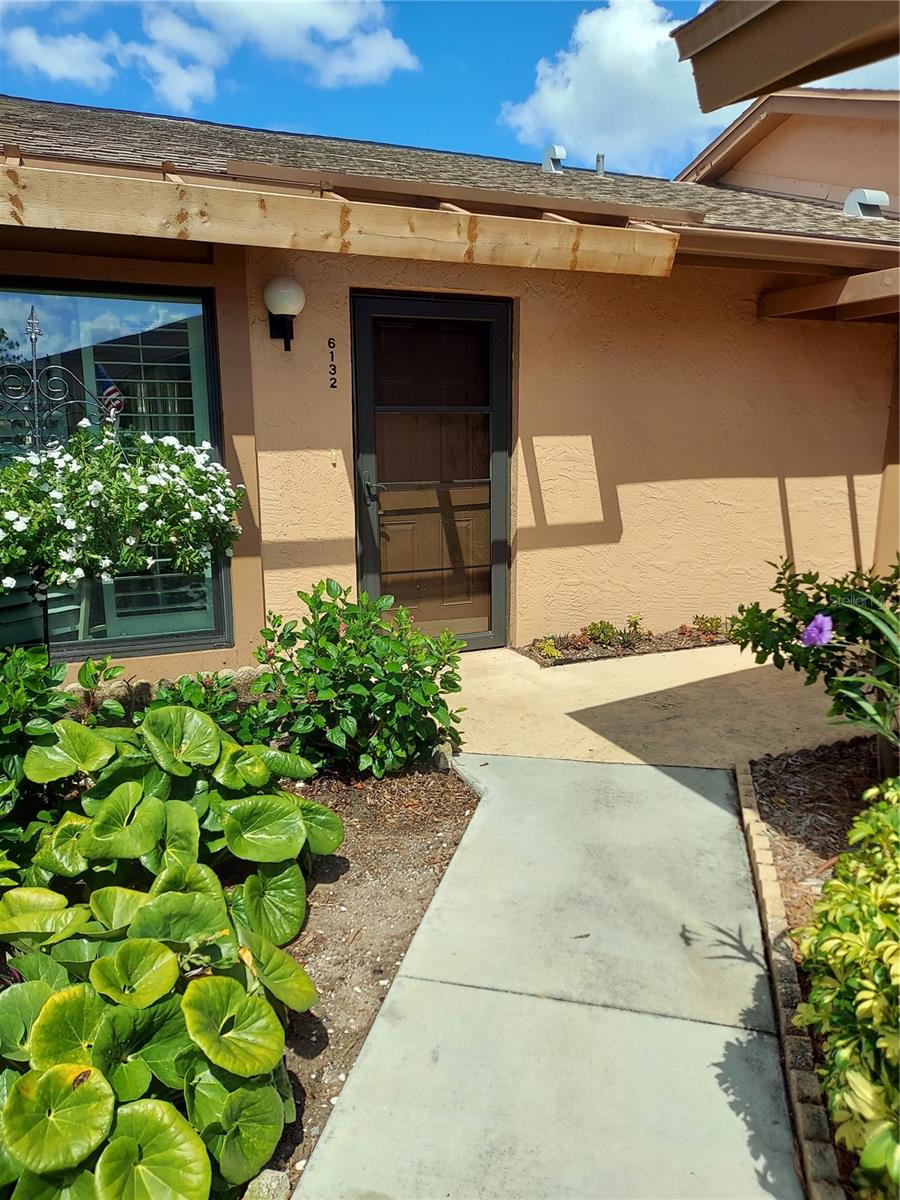 Image 2 of 8 For 6132 29th Avenue W