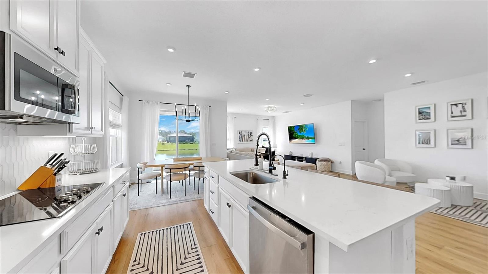 Image 22 of 49 For 6120 115th Avenue E