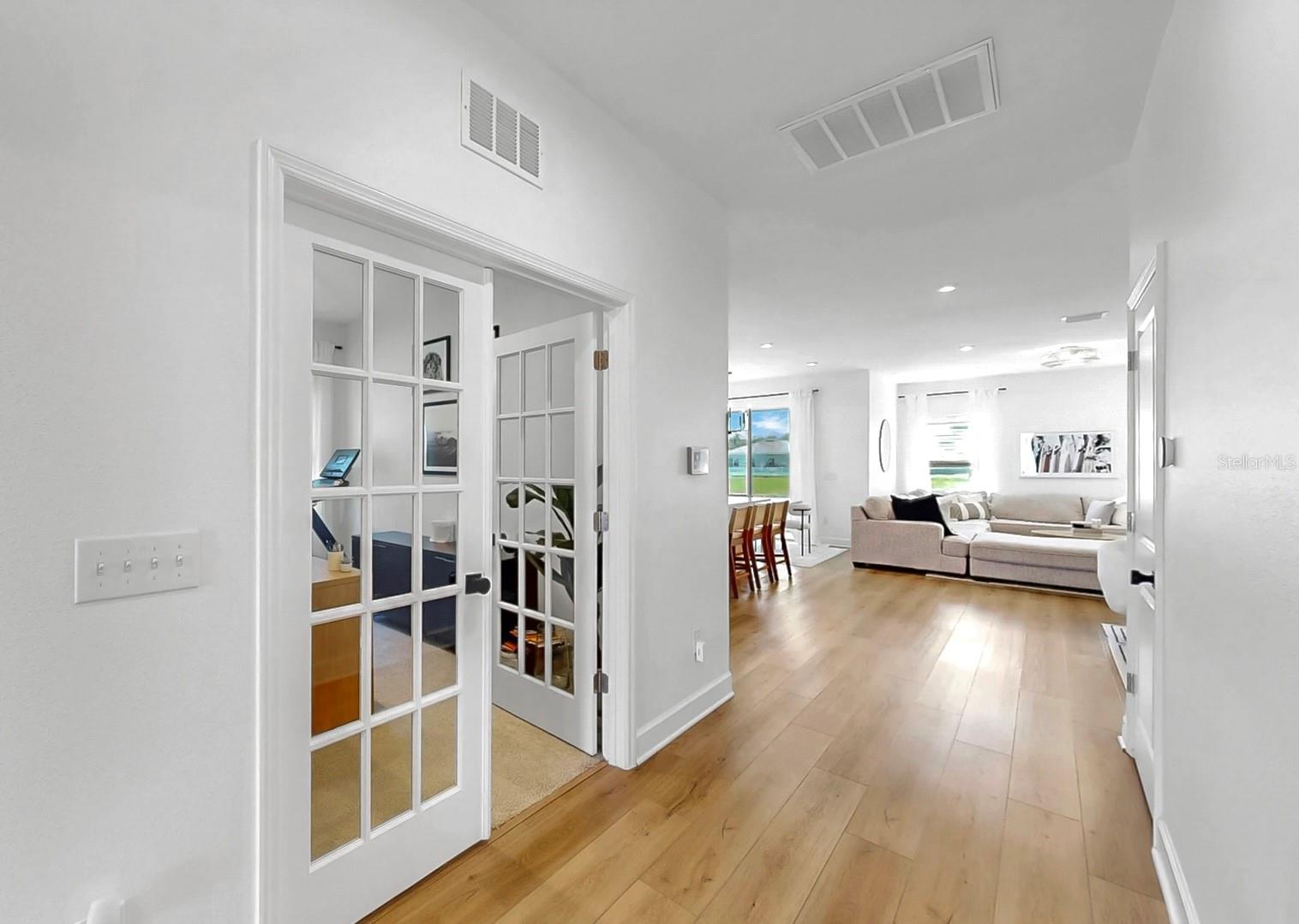 Image 6 of 49 For 6120 115th Avenue E