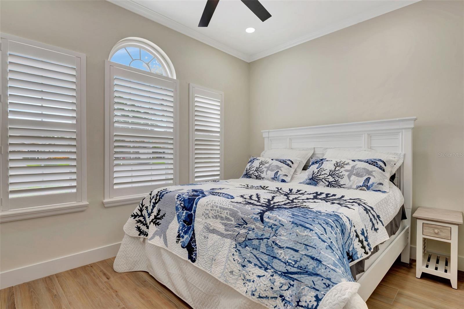 Image 31 of 41 For 5139 50th Avenue W