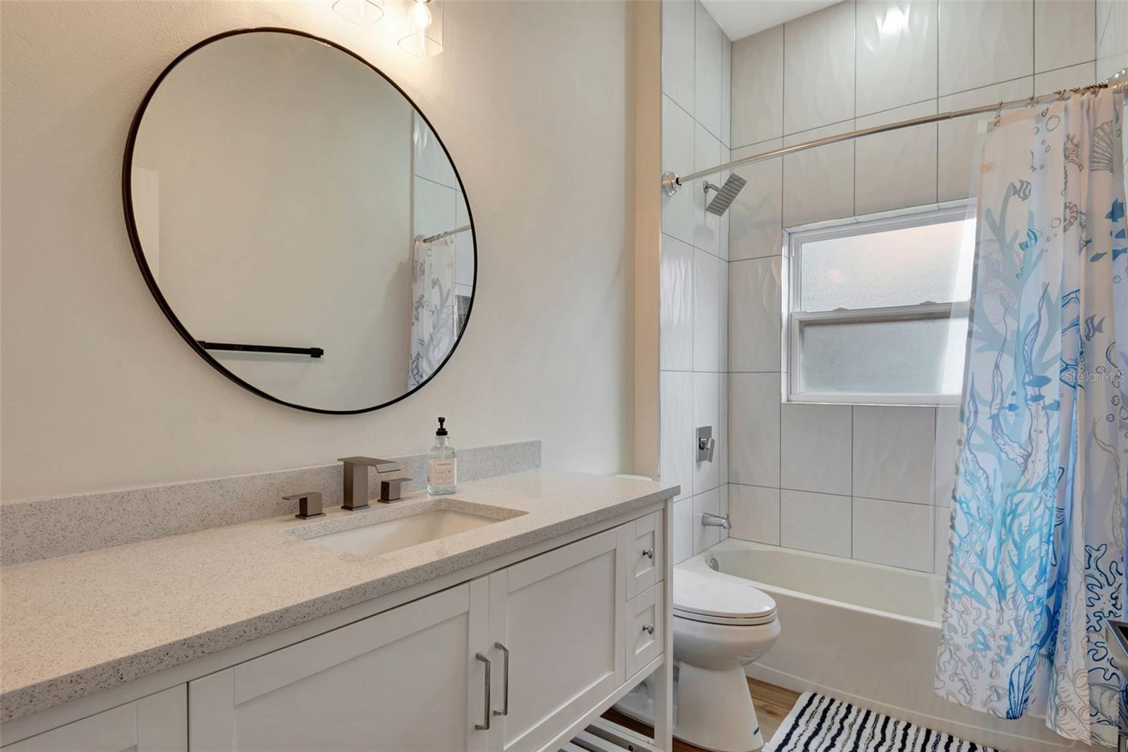 Image 33 of 41 For 5139 50th Avenue W