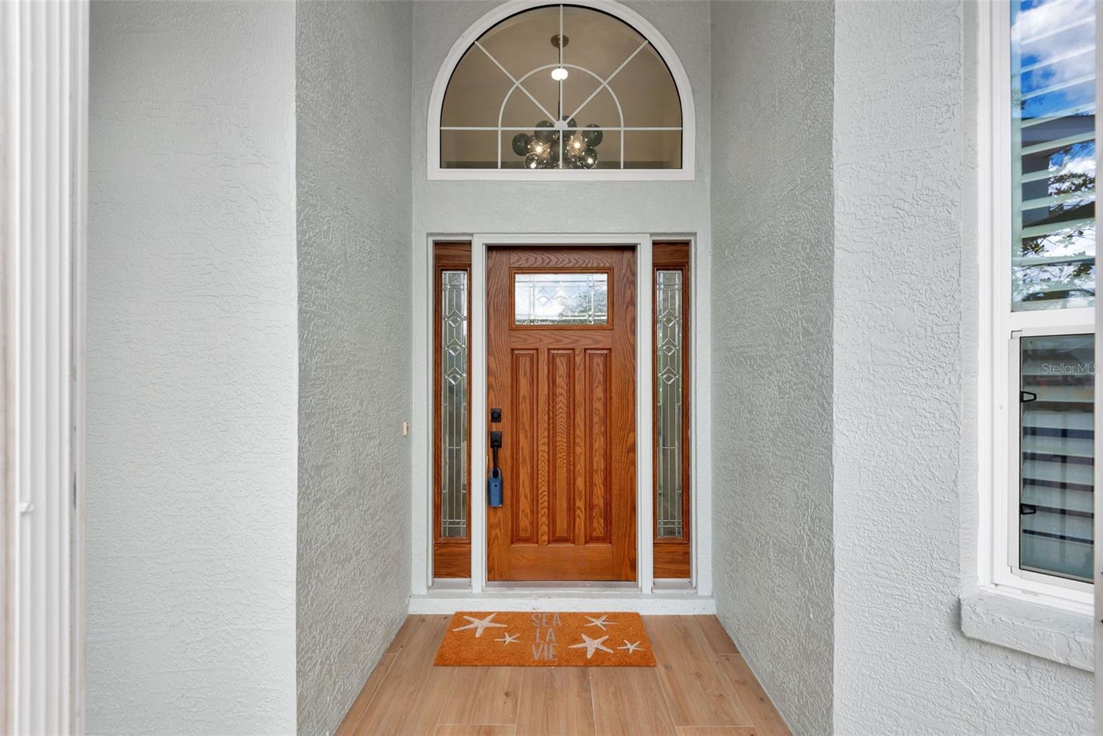 Image 5 of 41 For 5139 50th Avenue W