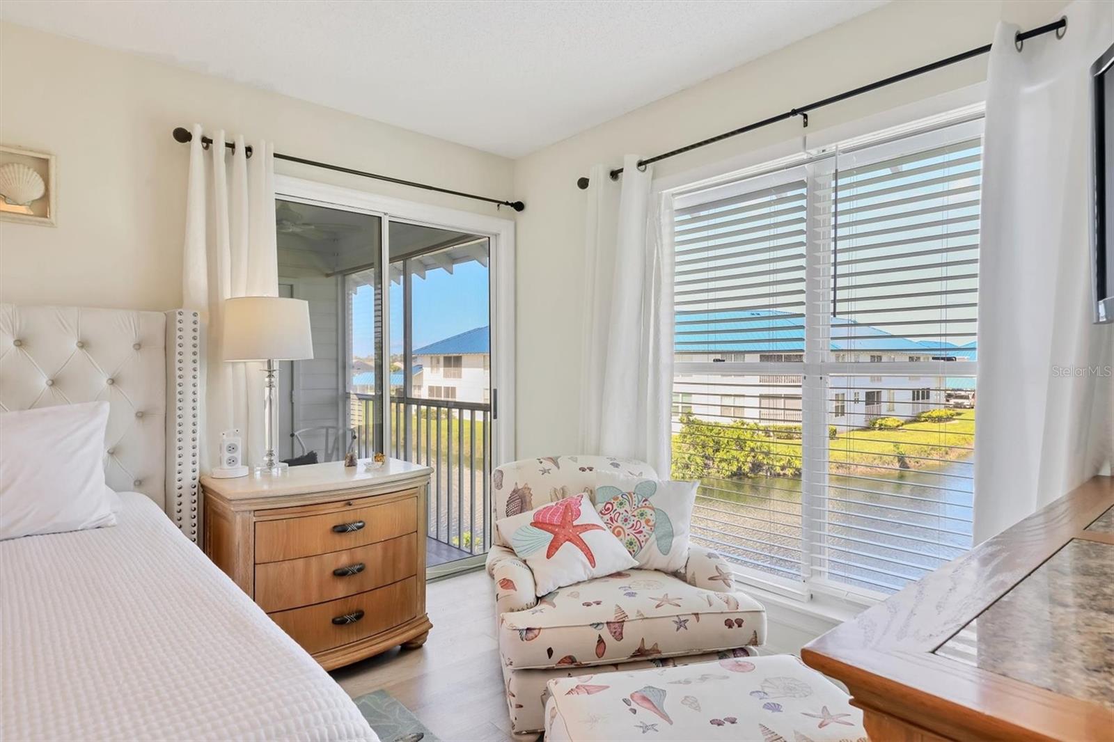 Image 11 of 29 For 840 Audubon Drive