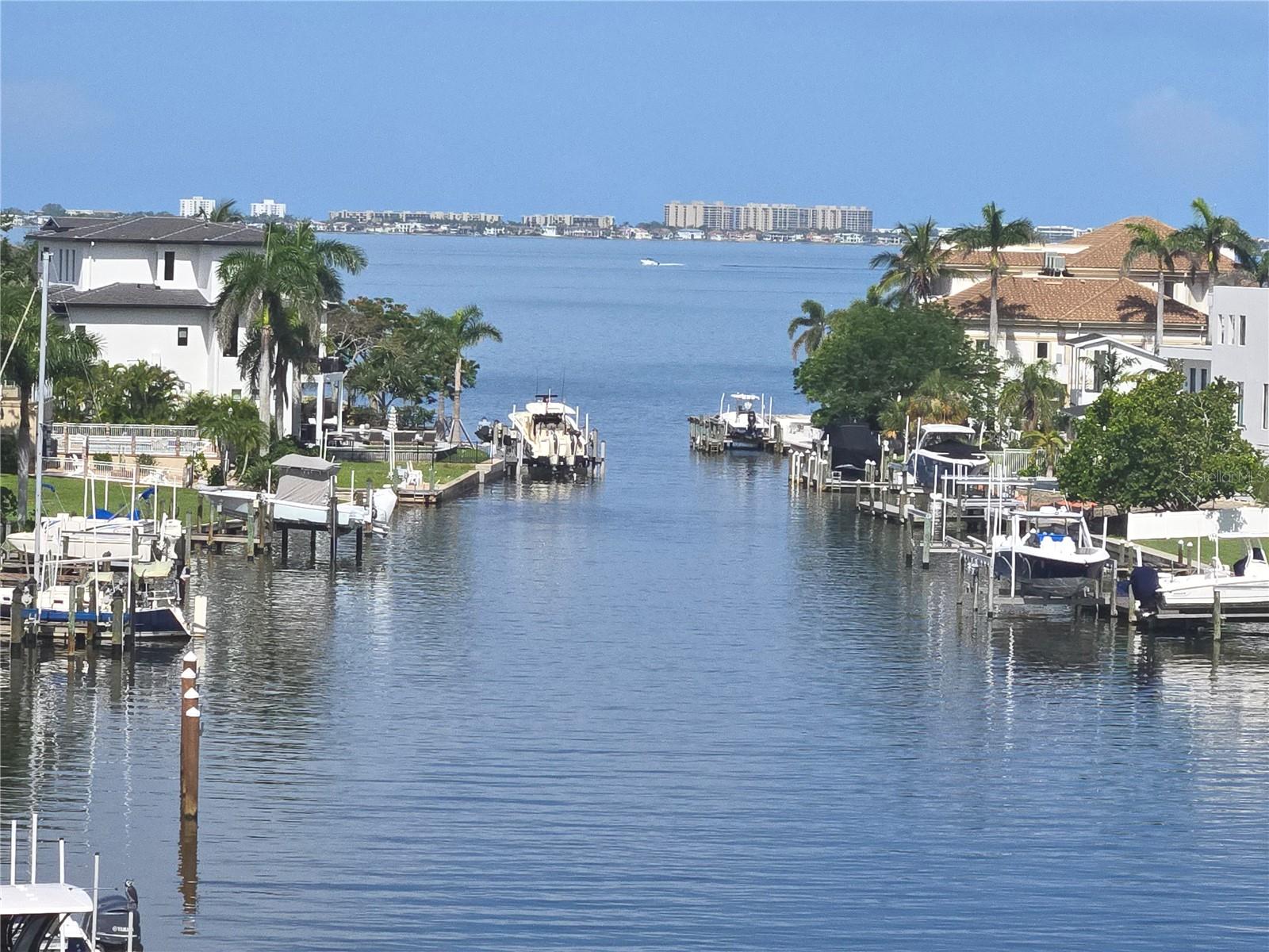 Image 3 of 31 For 1709 N Tamiami Trail  Ph 514