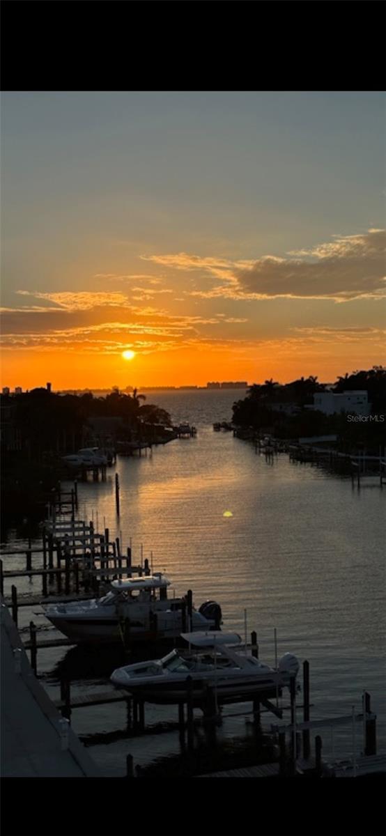 Image 30 of 31 For 1709 N Tamiami Trail  Ph 514