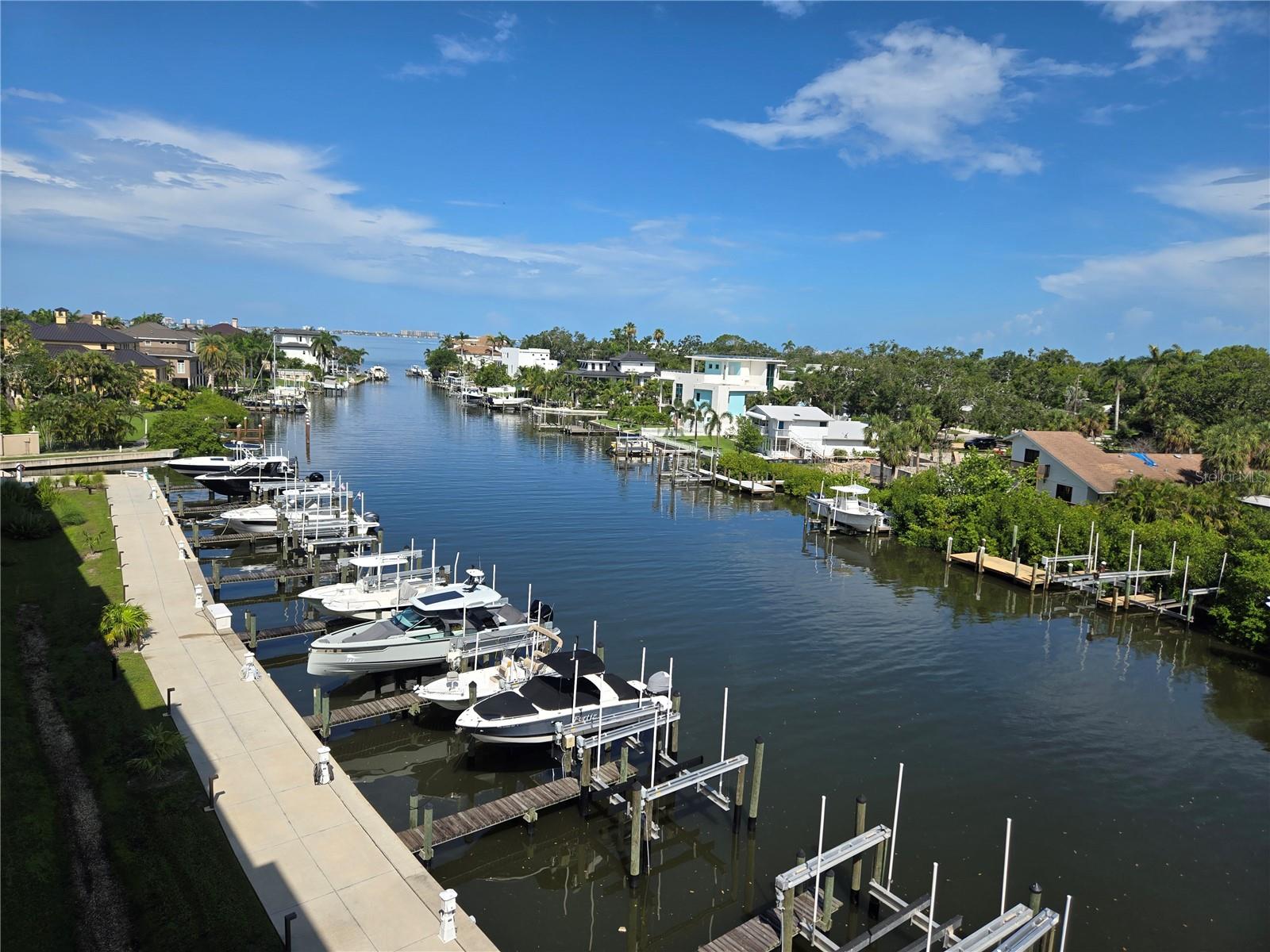 Image 4 of 31 For 1709 N Tamiami Trail  Ph 514