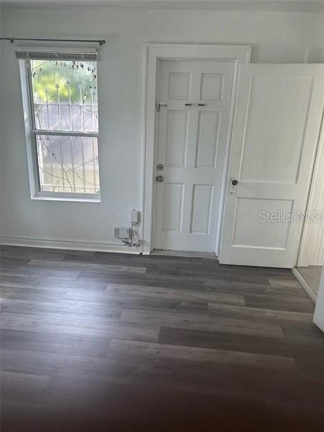 Image 3 of 11 For 1706 4th Avenue E B