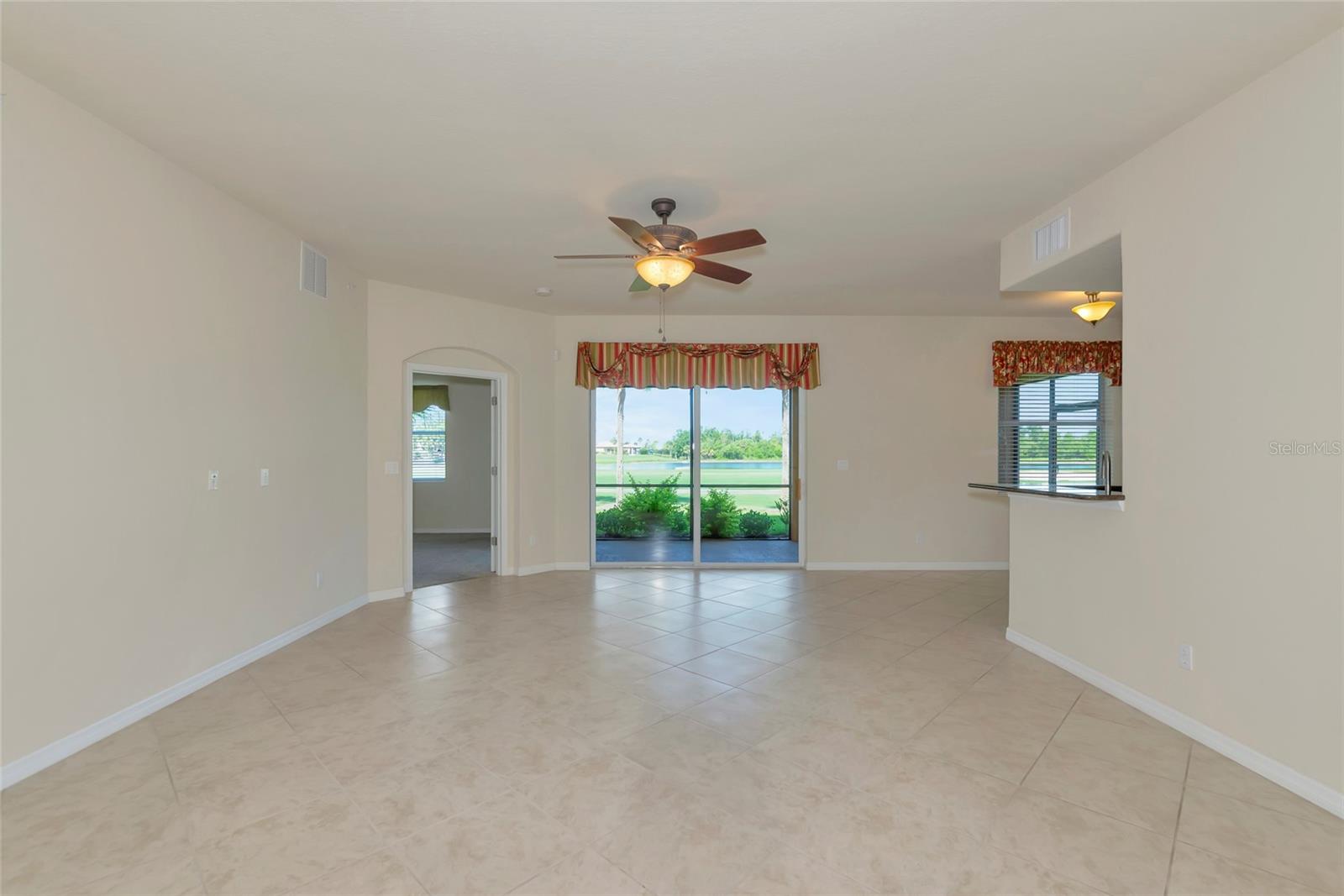 Image 11 of 64 For 318 Winding Brook Lane 104