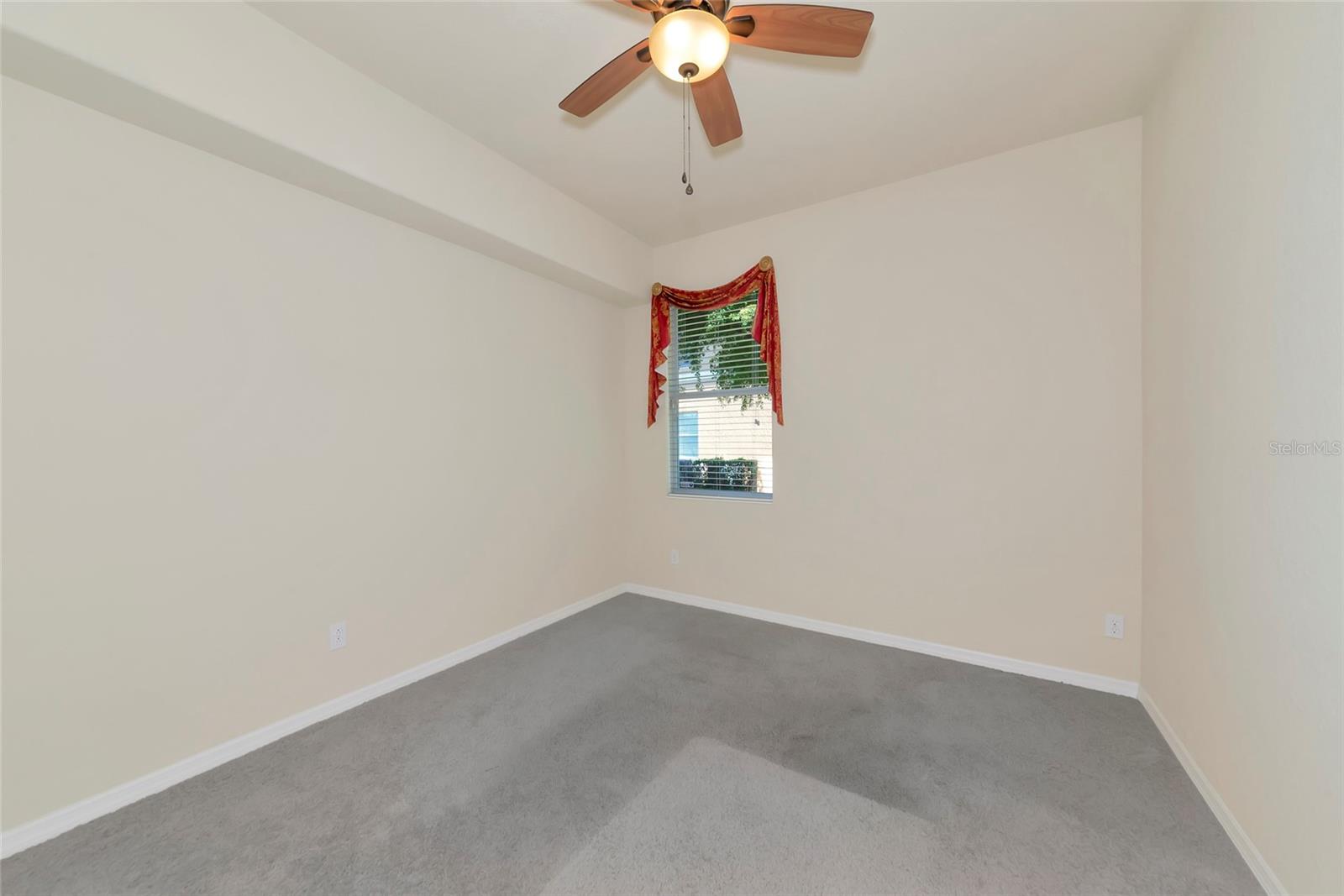 Image 18 of 64 For 318 Winding Brook Lane 104