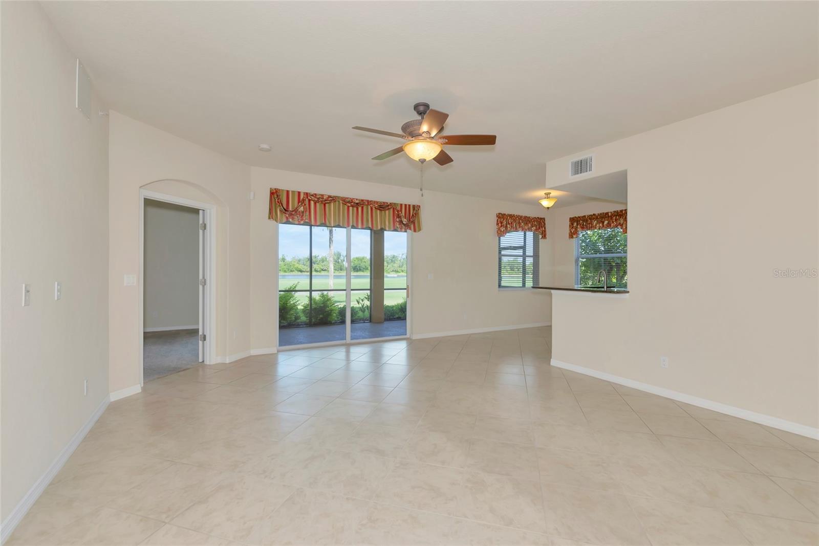 Image 4 of 64 For 318 Winding Brook Lane 104