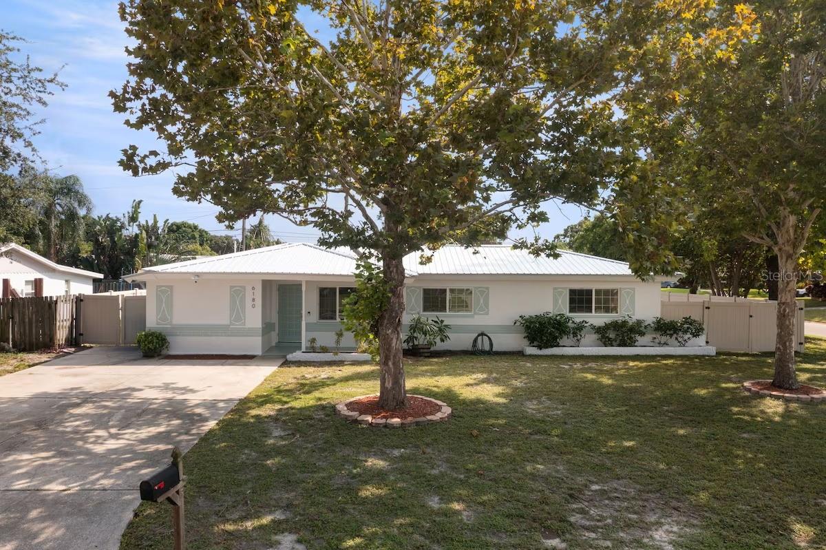 Details for 6180 42nd Avenue N, ST PETERSBURG, FL 33709