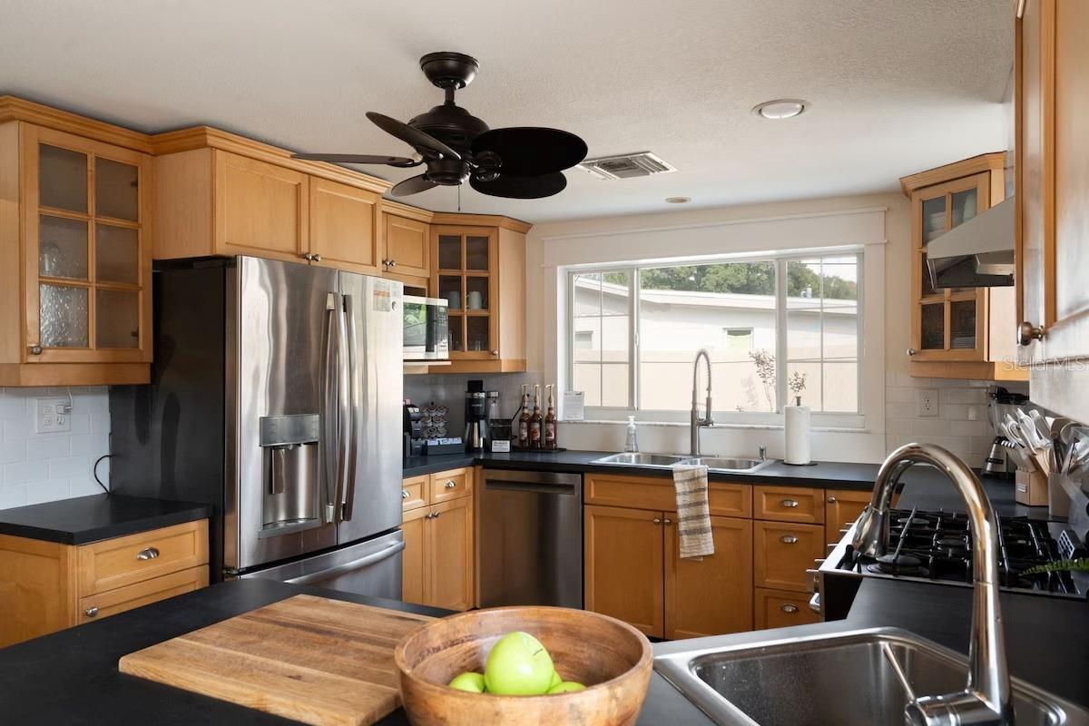 Image 10 of 56 For 6180 42nd Avenue N