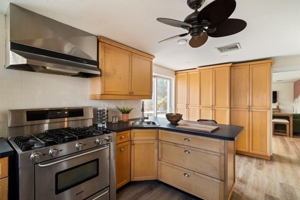 Image 11 of 56 For 6180 42nd Avenue N