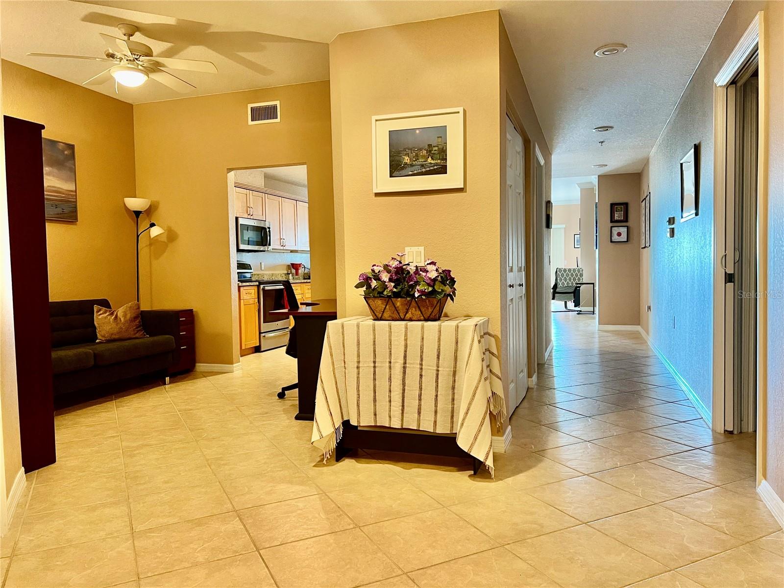 Image 8 of 21 For 1188 Tamiami Trail 403