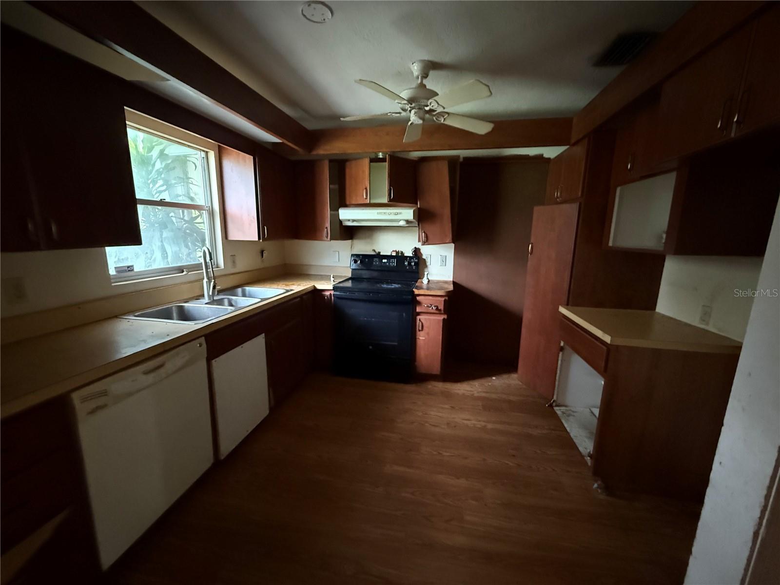 Image 3 of 14 For 5124 17th Street Court E