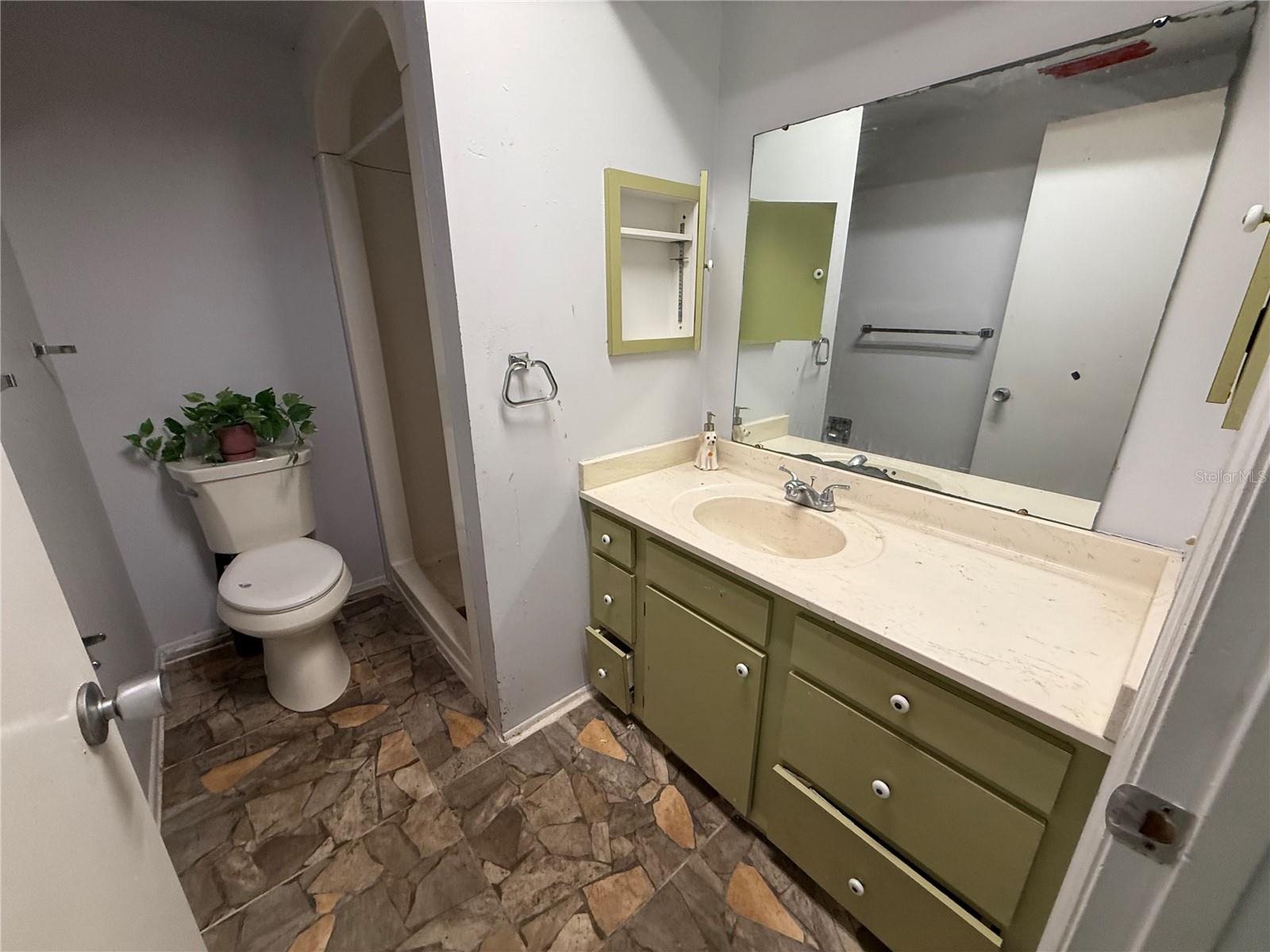 Image 5 of 14 For 5124 17th Street Court E