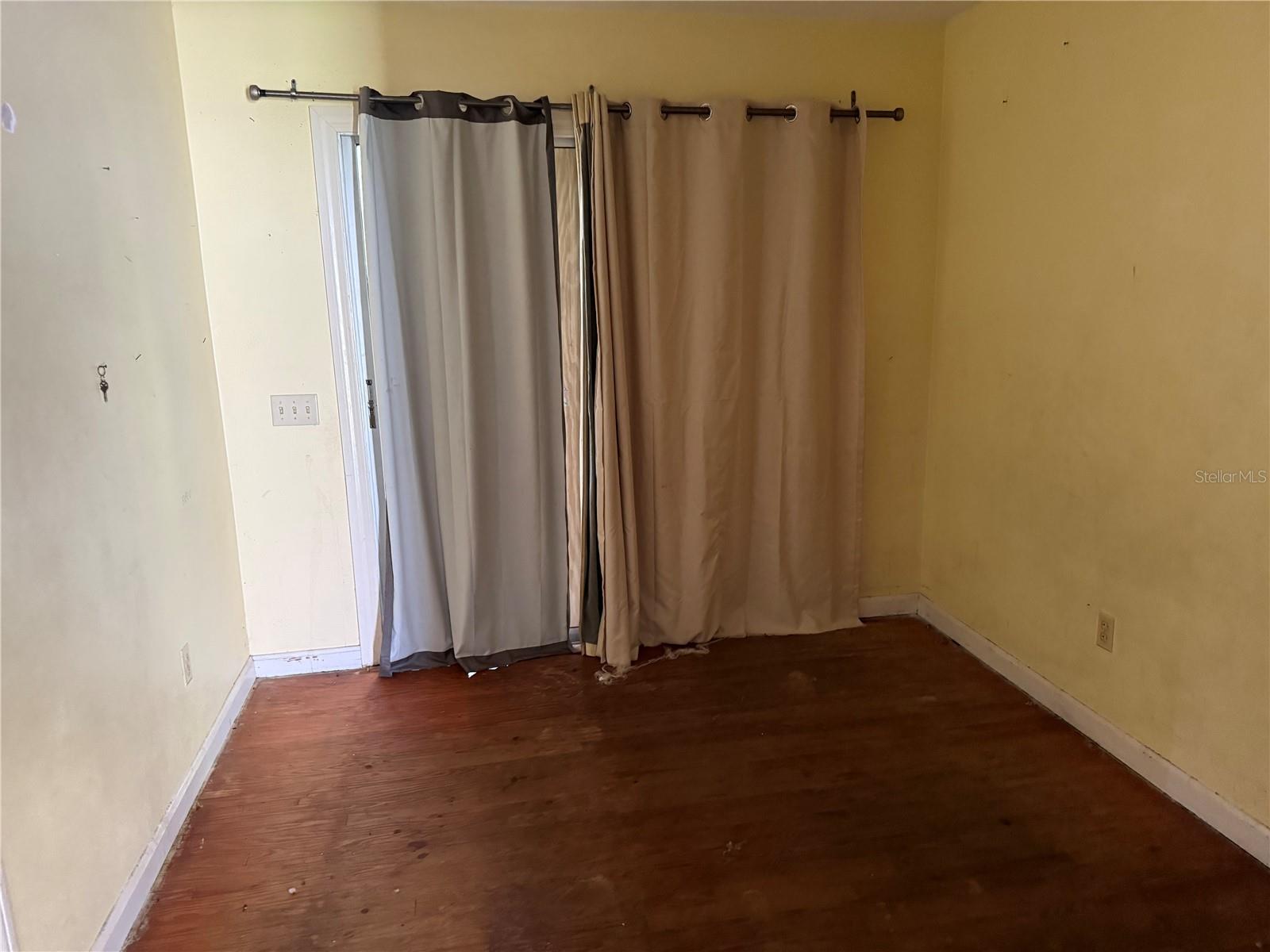 Image 6 of 14 For 5124 17th Street Court E
