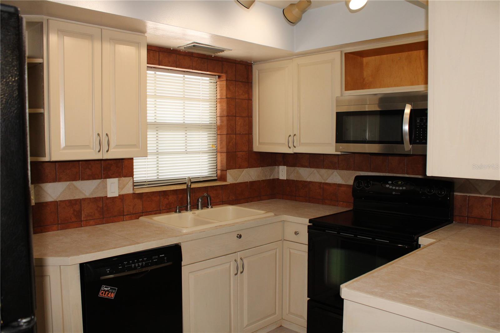Image 3 of 31 For 2727 75th Street W 5i