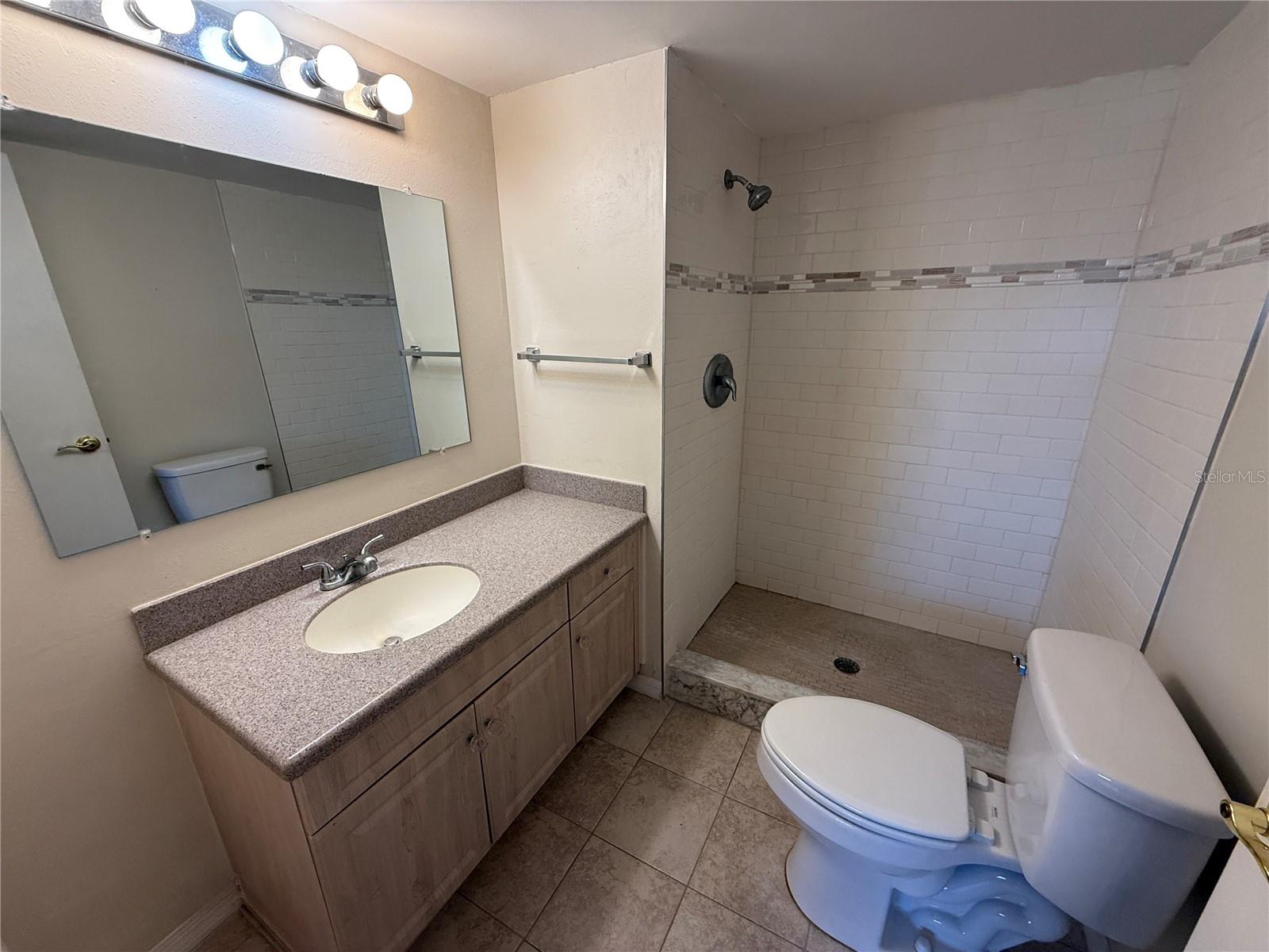 Image 14 of 26 For 1750 Belleair Forest Drive A13