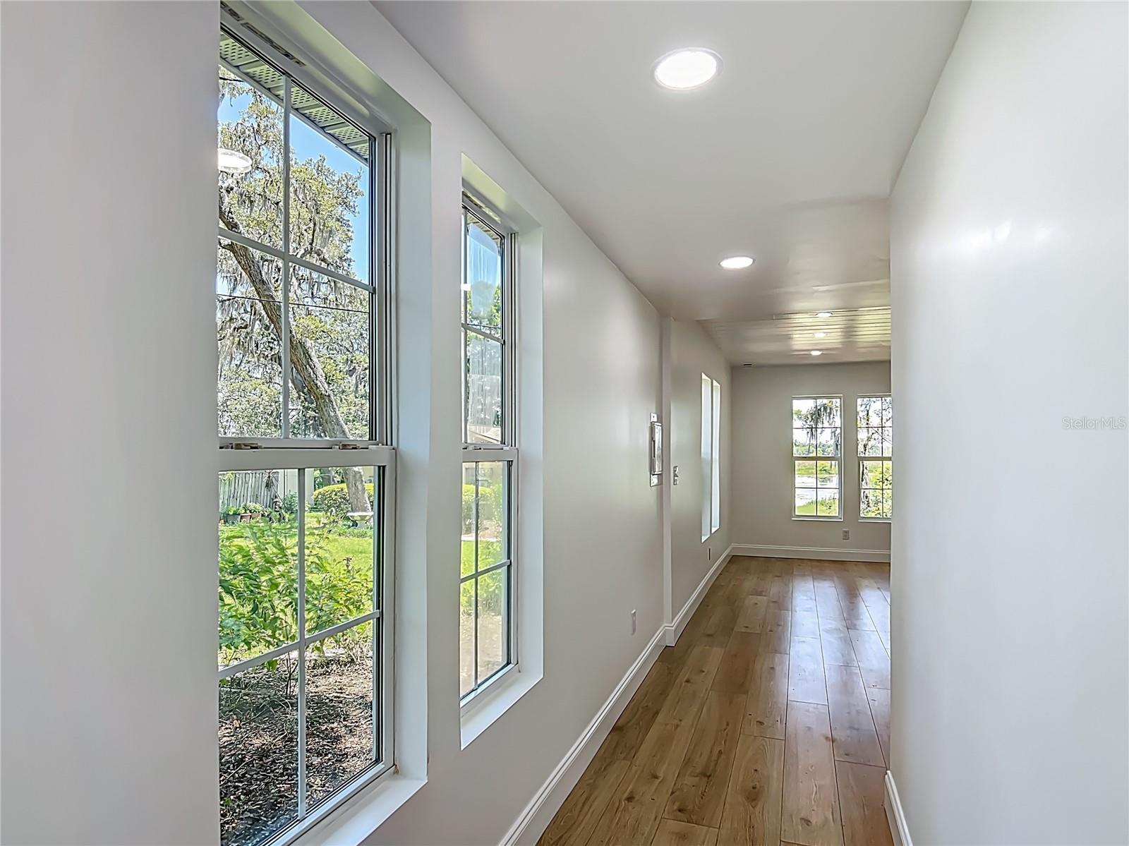 Image 12 of 45 For 8781 Lakeshore Drive